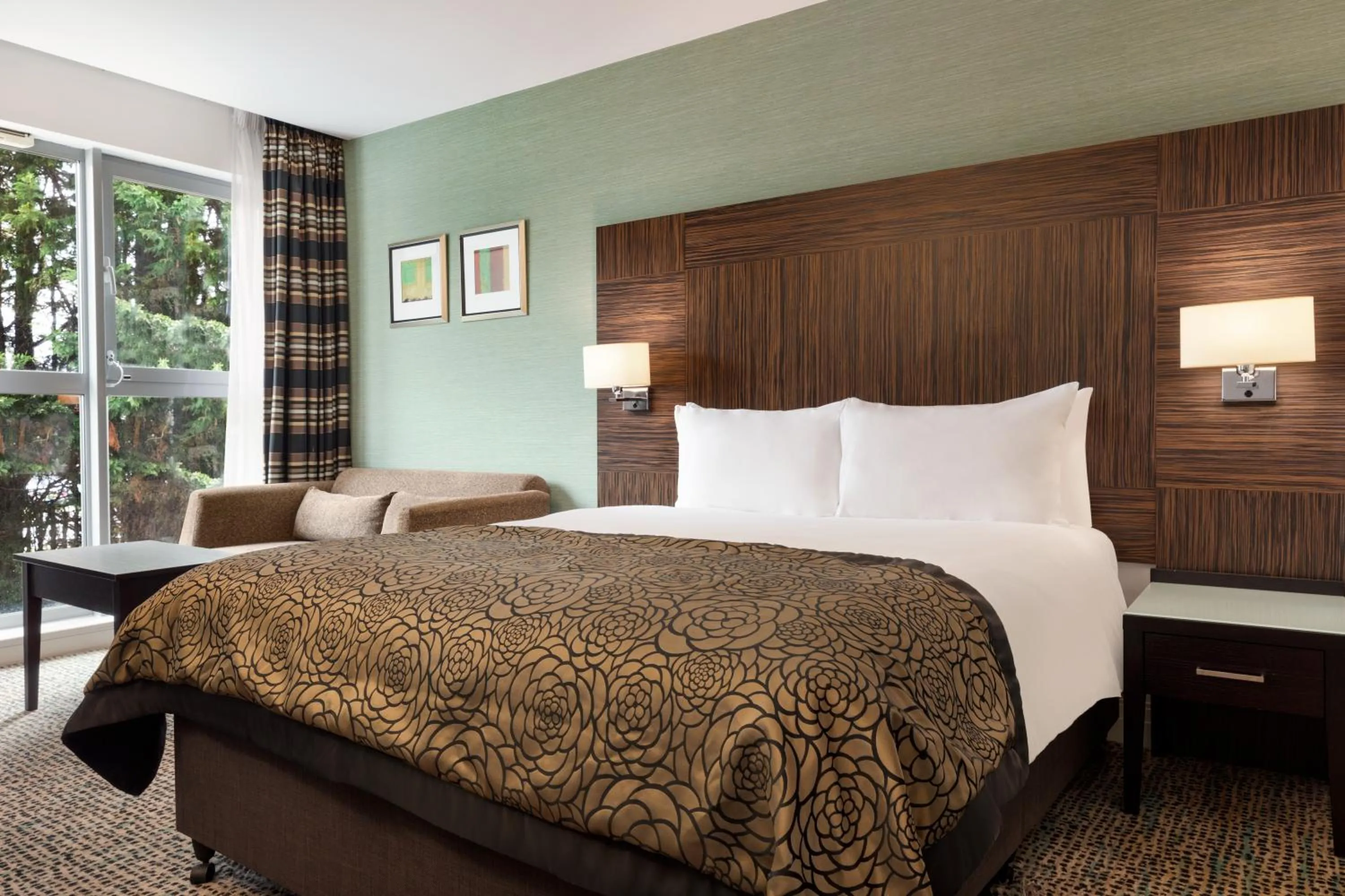 Bed in Holiday Inn Birmingham Airport - NEC by IHG