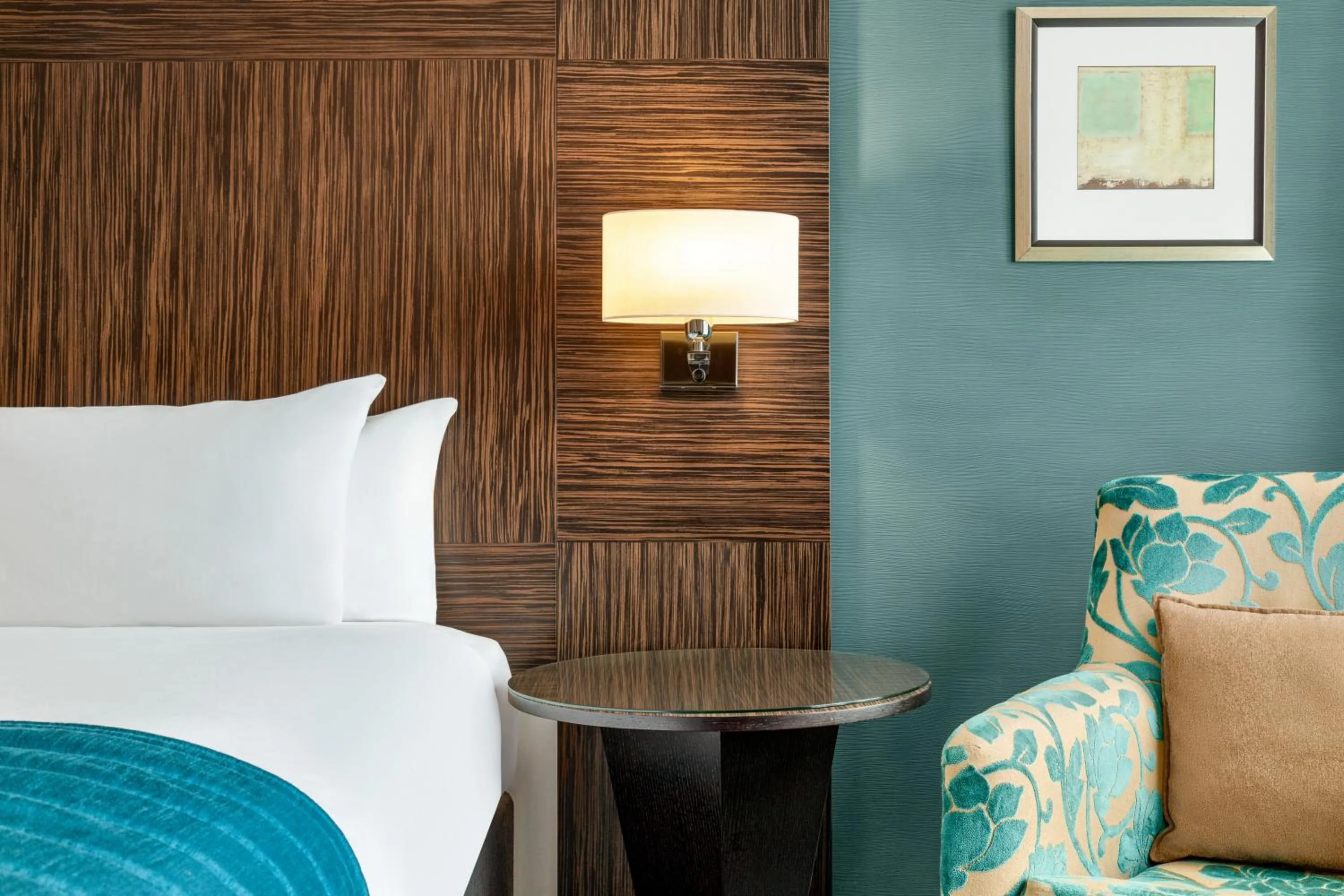 Bed in Holiday Inn Birmingham Airport - NEC by IHG