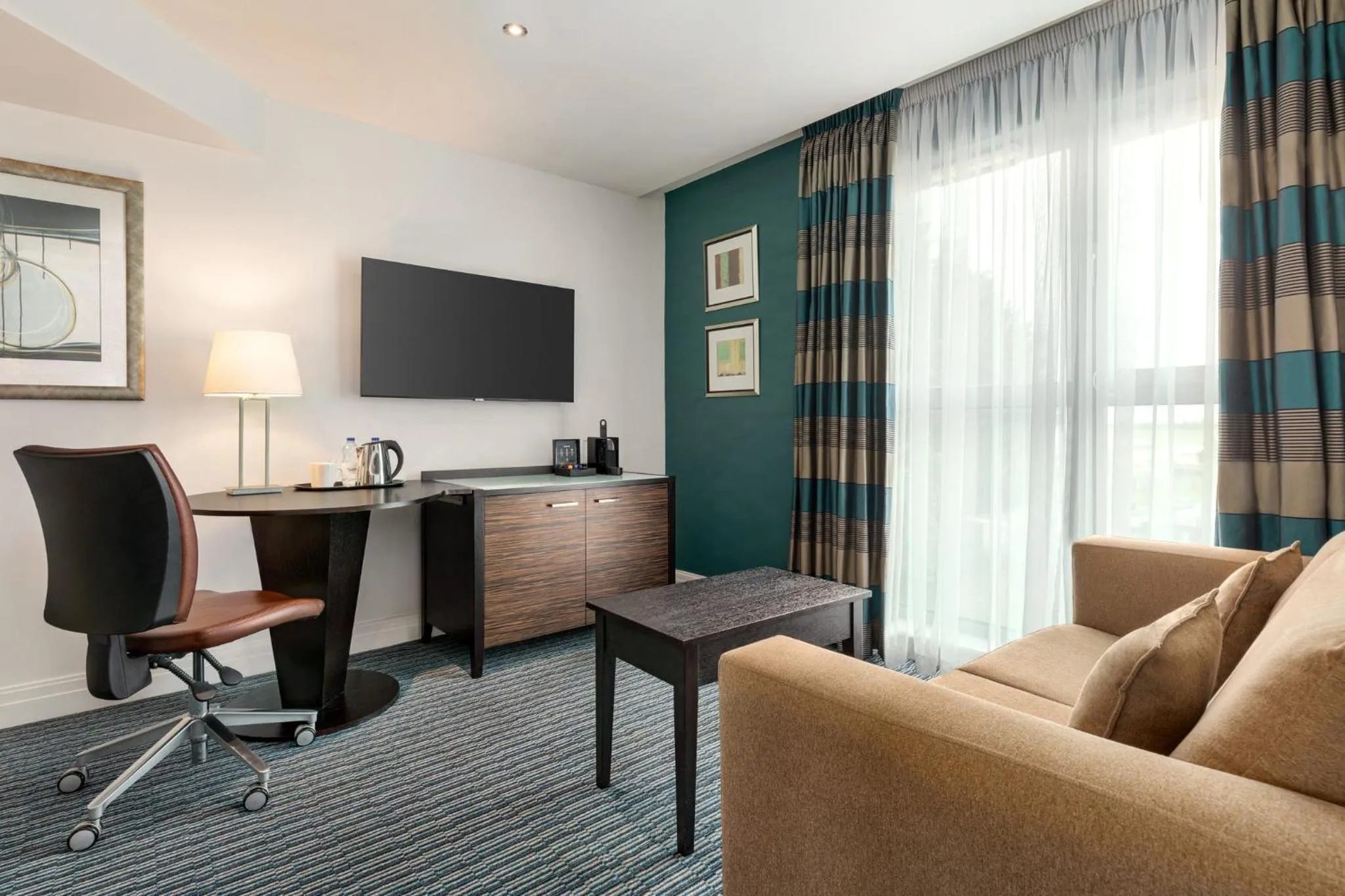 Photo of the whole room in Holiday Inn Birmingham Airport - NEC by IHG
