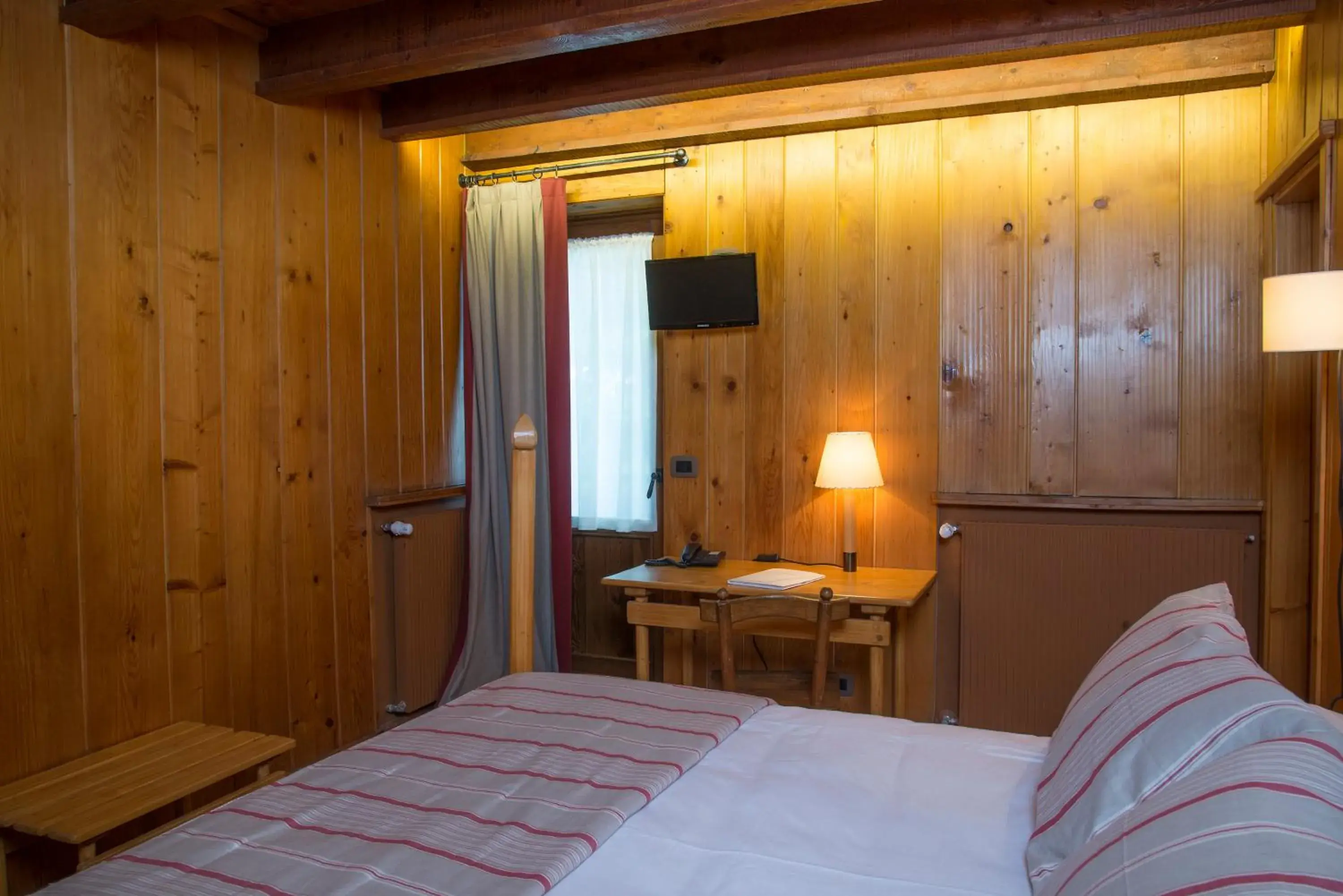 Deluxe Family Room in Albergo Ristorante Bucaneve Deluxe Family Room in Albergo Ristorante Bucaneve