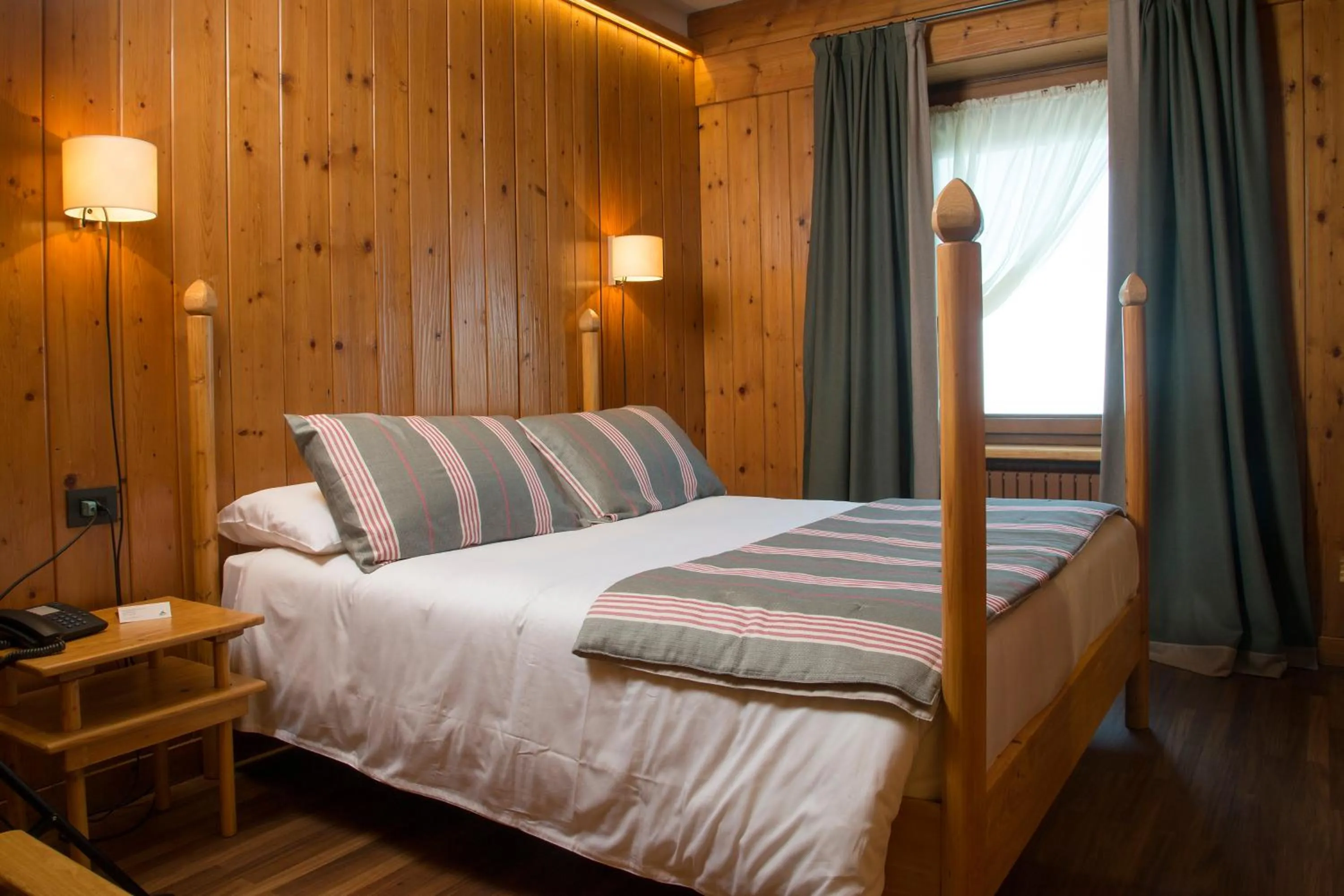 Bed in Albergo Ristorante Bucaneve