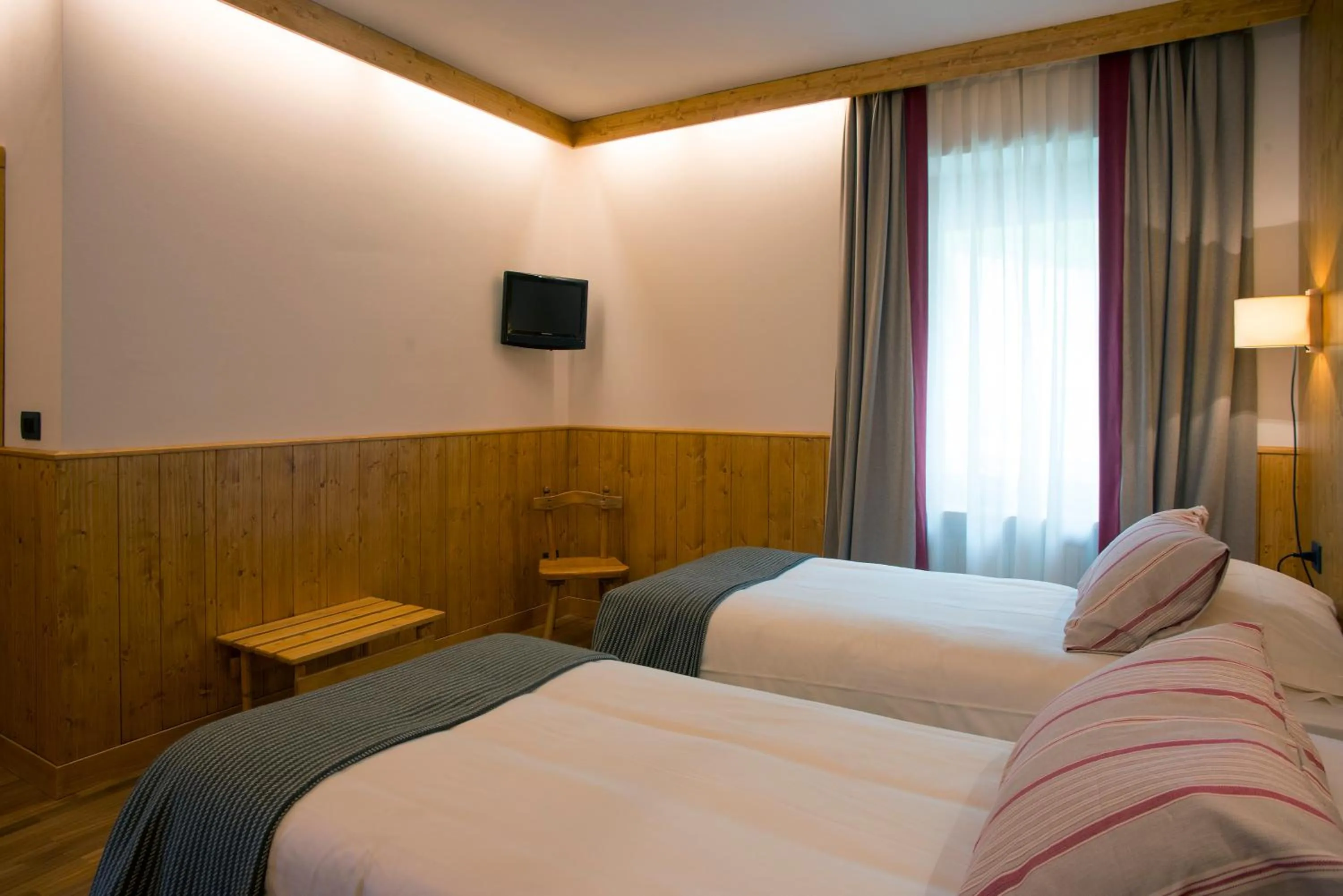 Bedroom, Bed in Albergo Ristorante Bucaneve