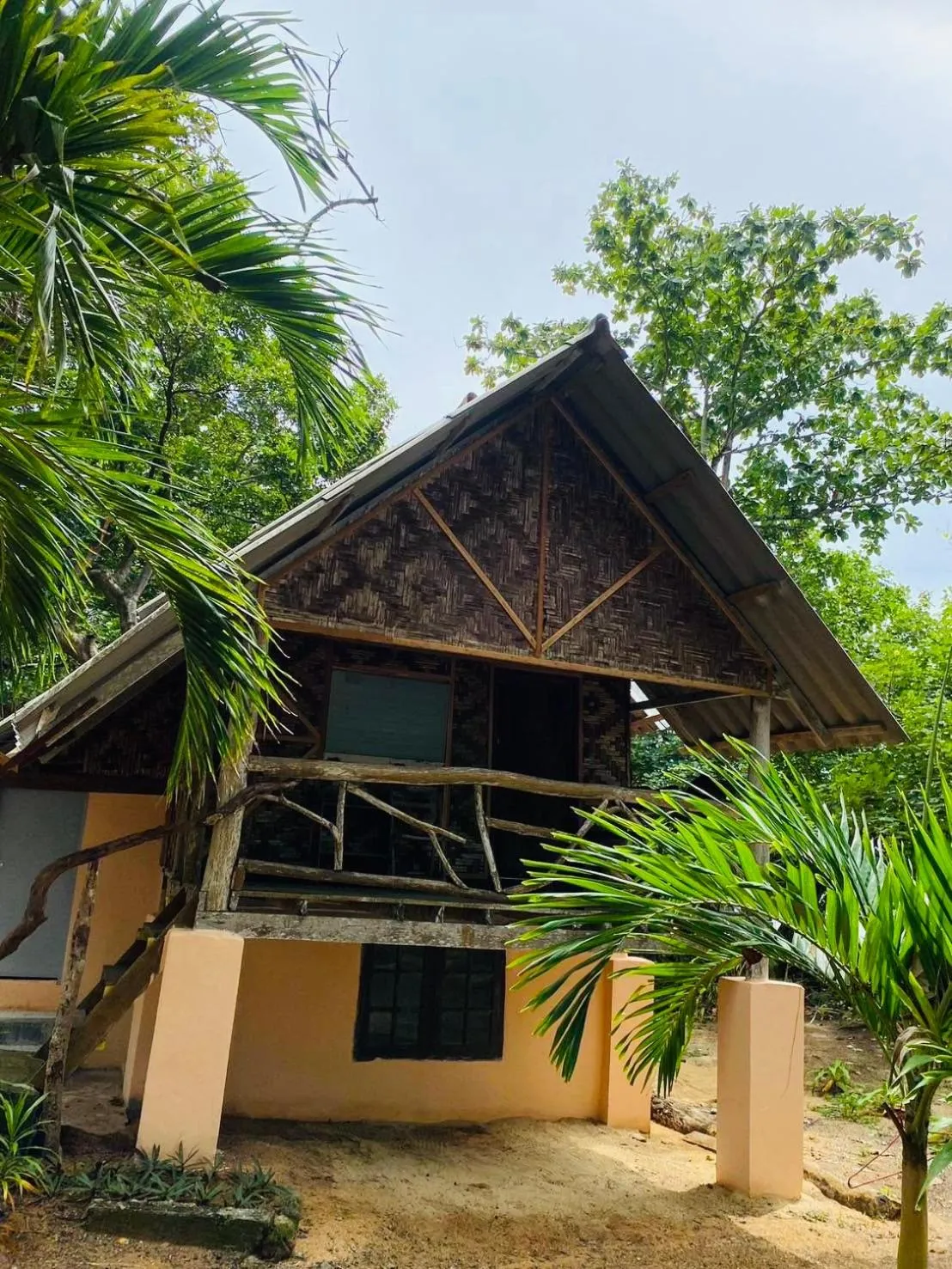 Property building in Koh Phu Valley