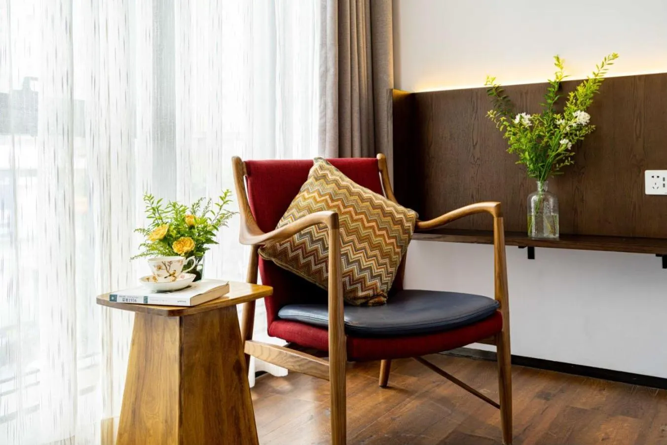 Seating area in Wuyu Hotel - Chongqing Jiangbei Airport & Light Rail