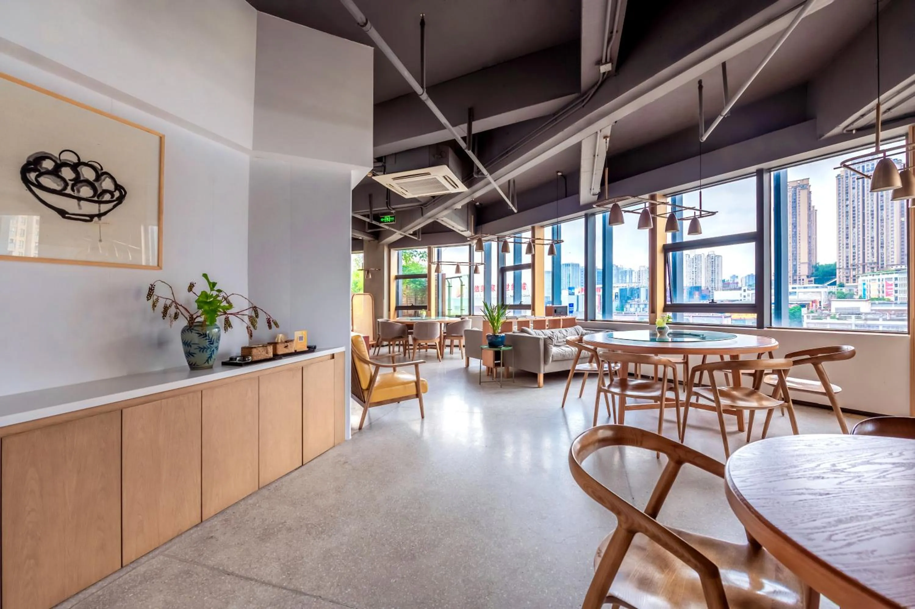 Restaurant/places to eat in Wuyu Hotel - Chongqing Jiangbei Airport & Light Rail