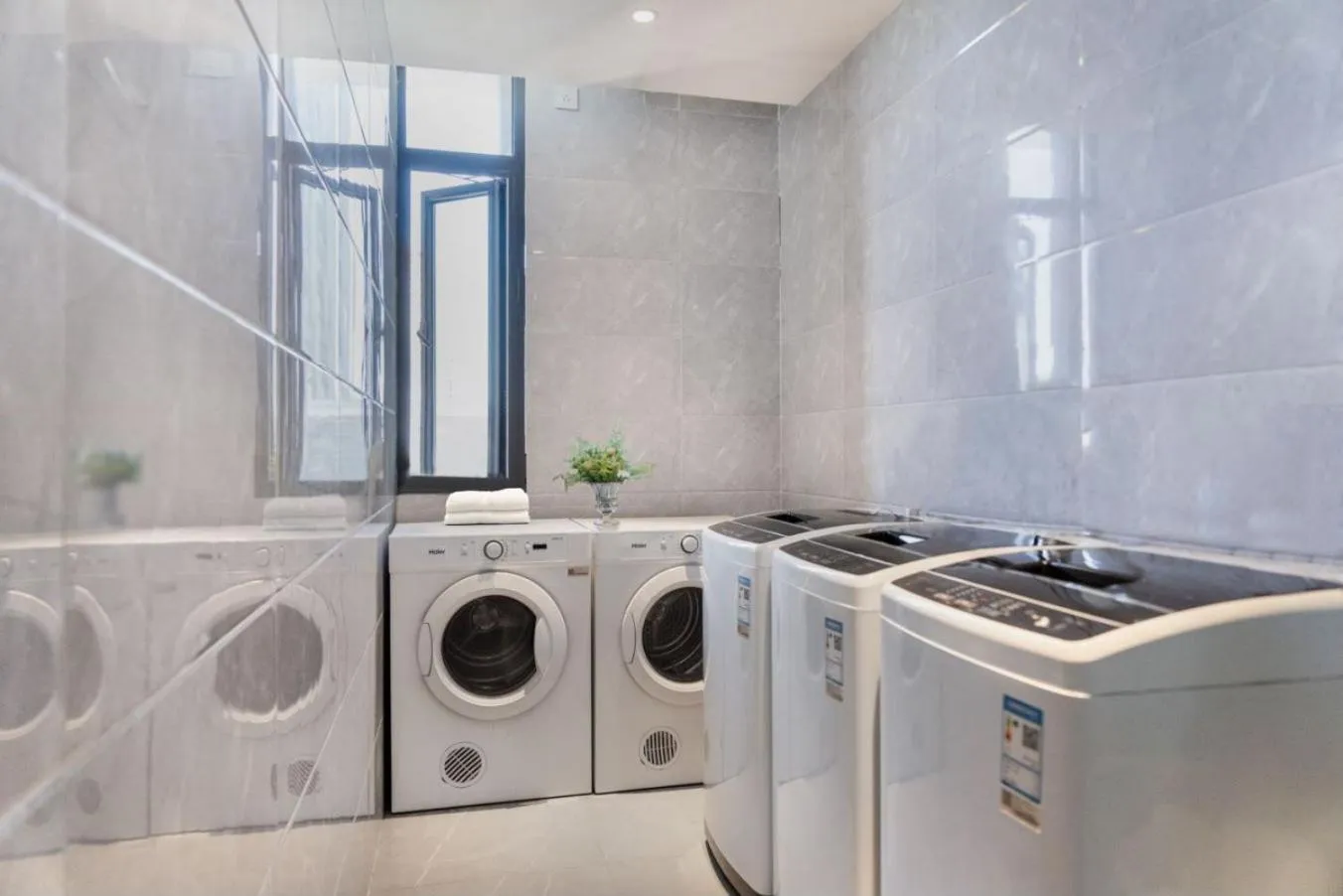 washing machine in Wuyu Hotel - Chongqing Jiangbei Airport & Light Rail