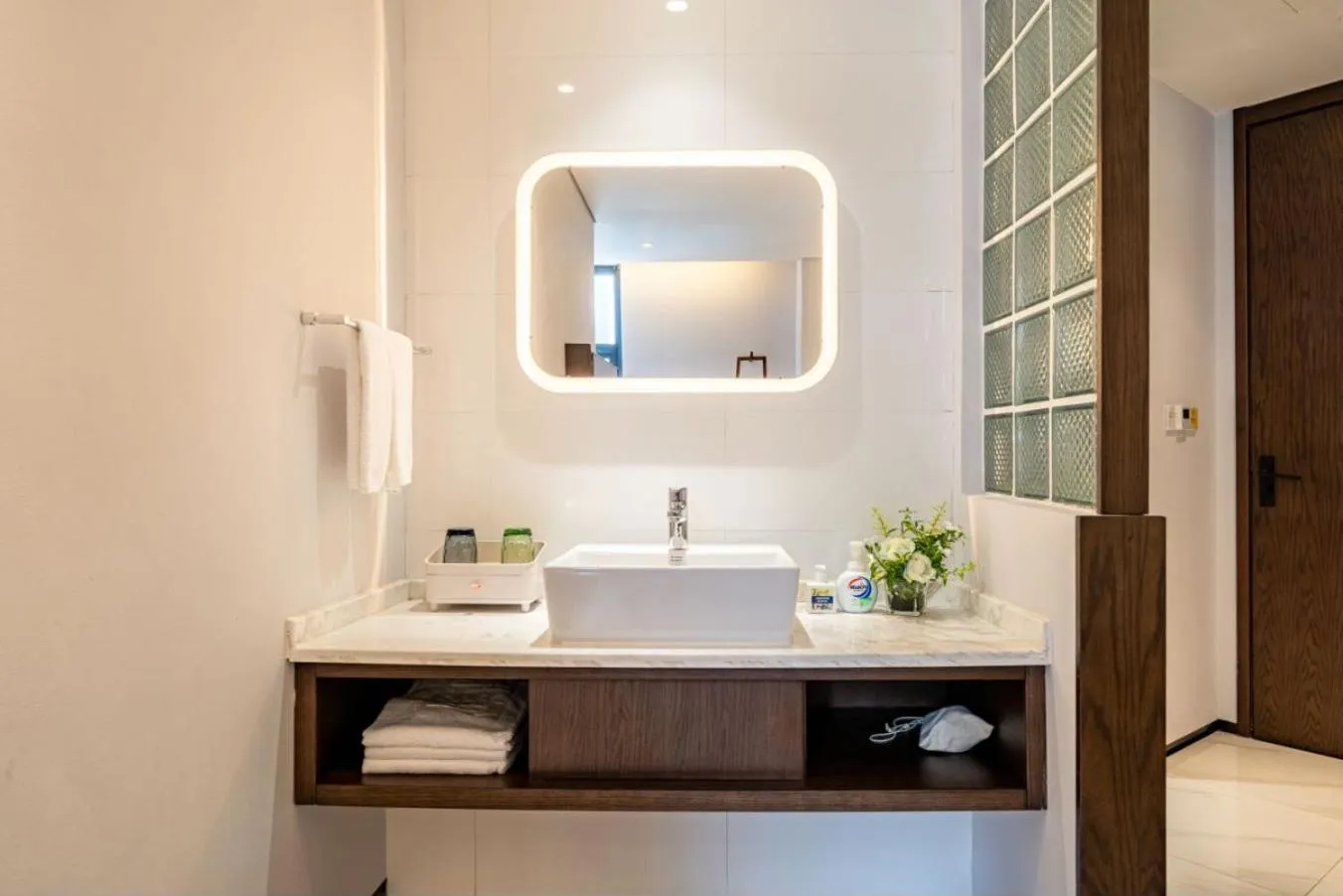 Bathroom in Wuyu Hotel - Chongqing Jiangbei Airport & Light Rail