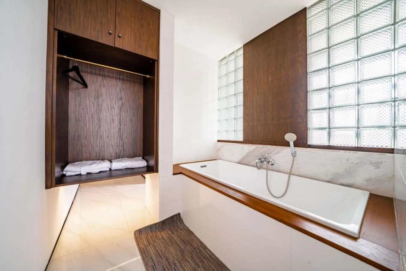 Bathroom in Wuyu Hotel - Chongqing Jiangbei Airport & Light Rail