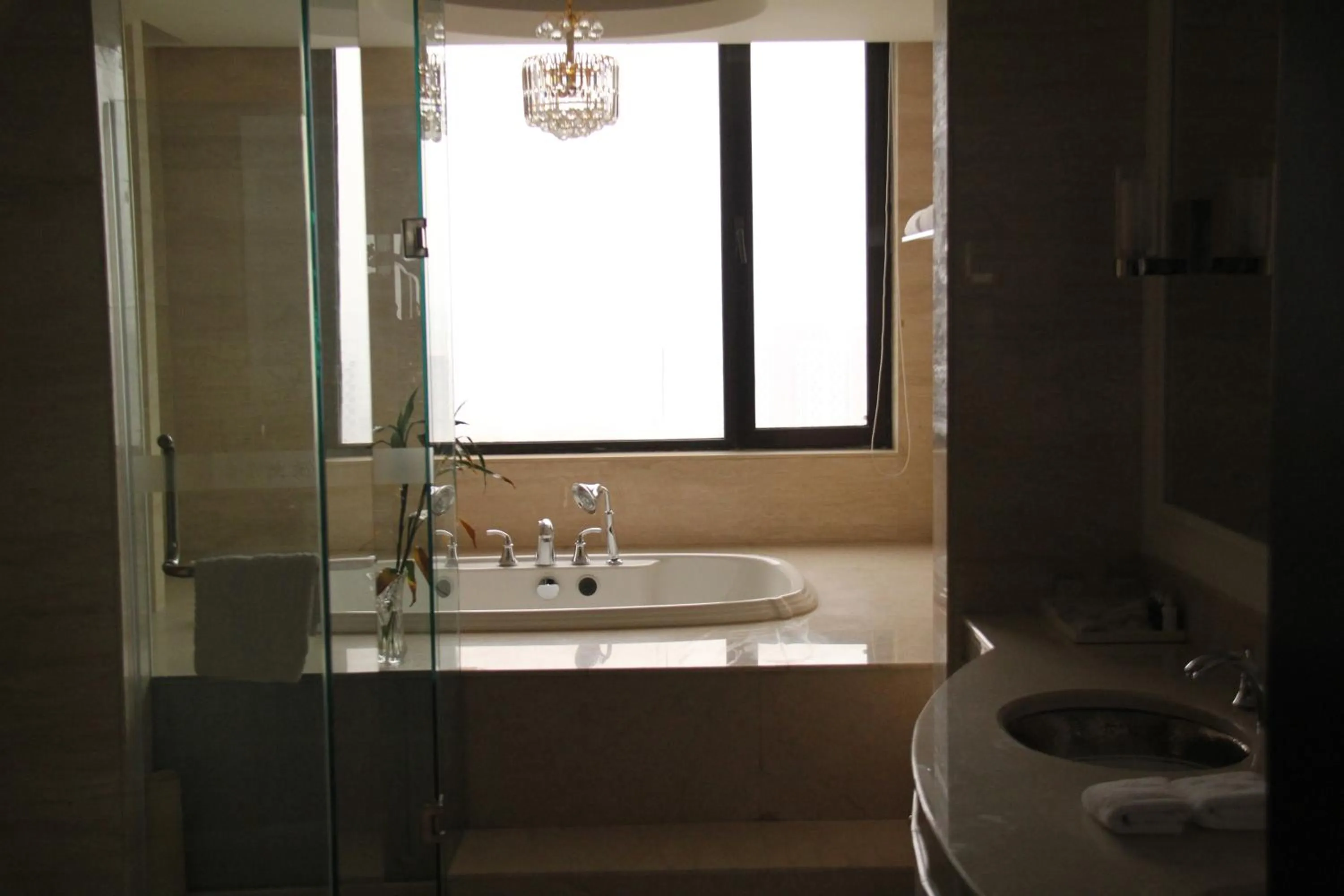 Toilet in Ramada Plaza Weifang