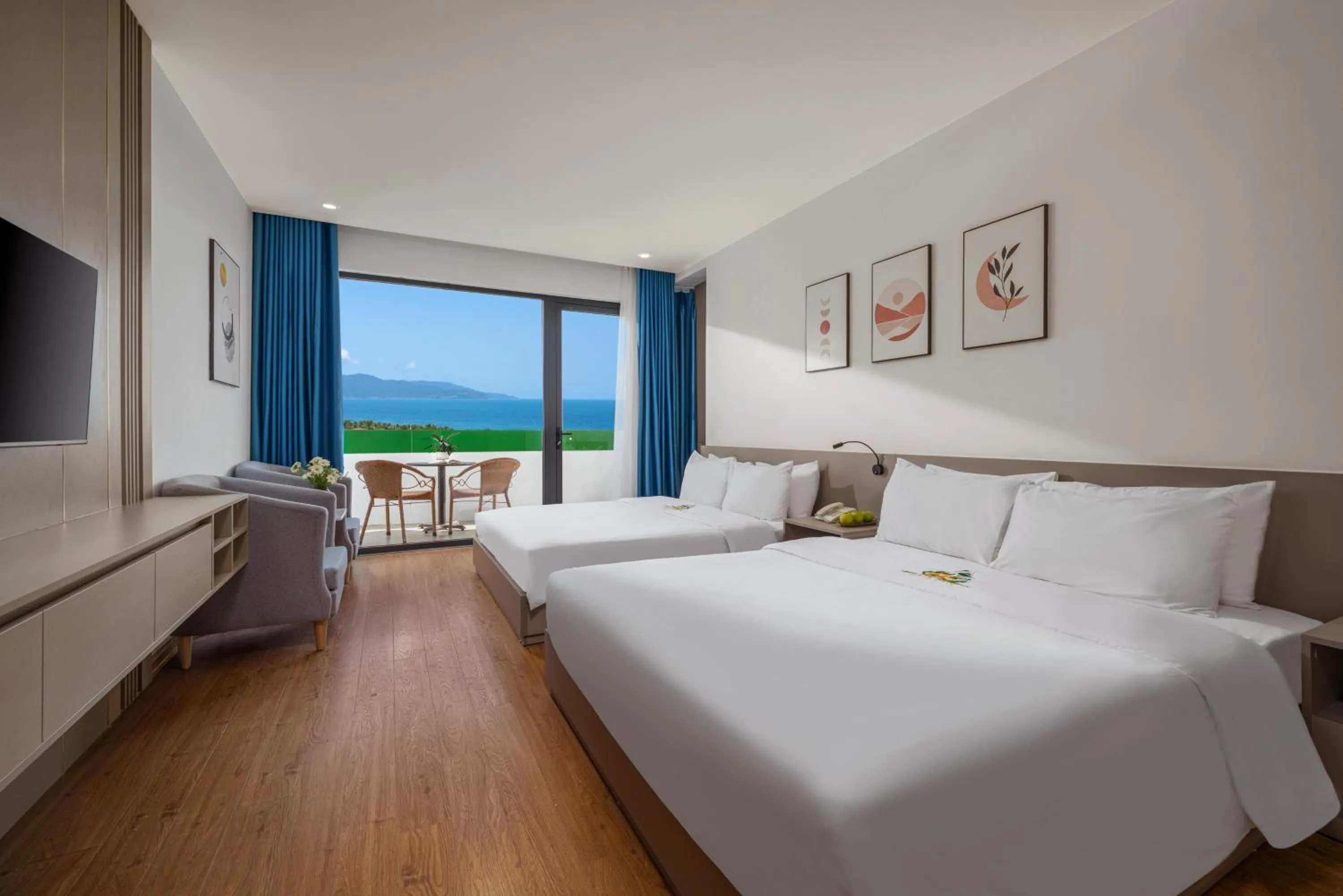 Photo of the whole room, Bed in Fansipan Da Nang Hotel