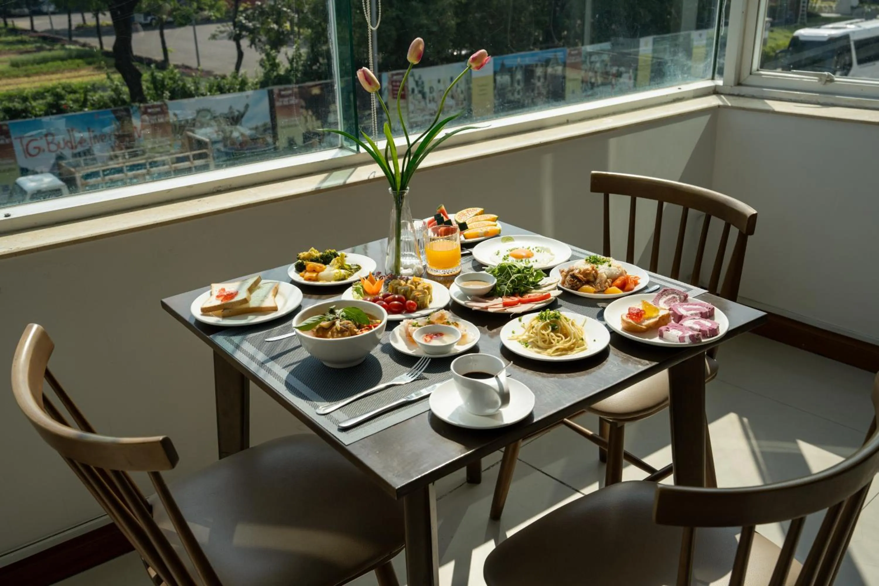 Restaurant/places to eat in Fansipan Da Nang Hotel