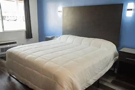 Bed in American Inn