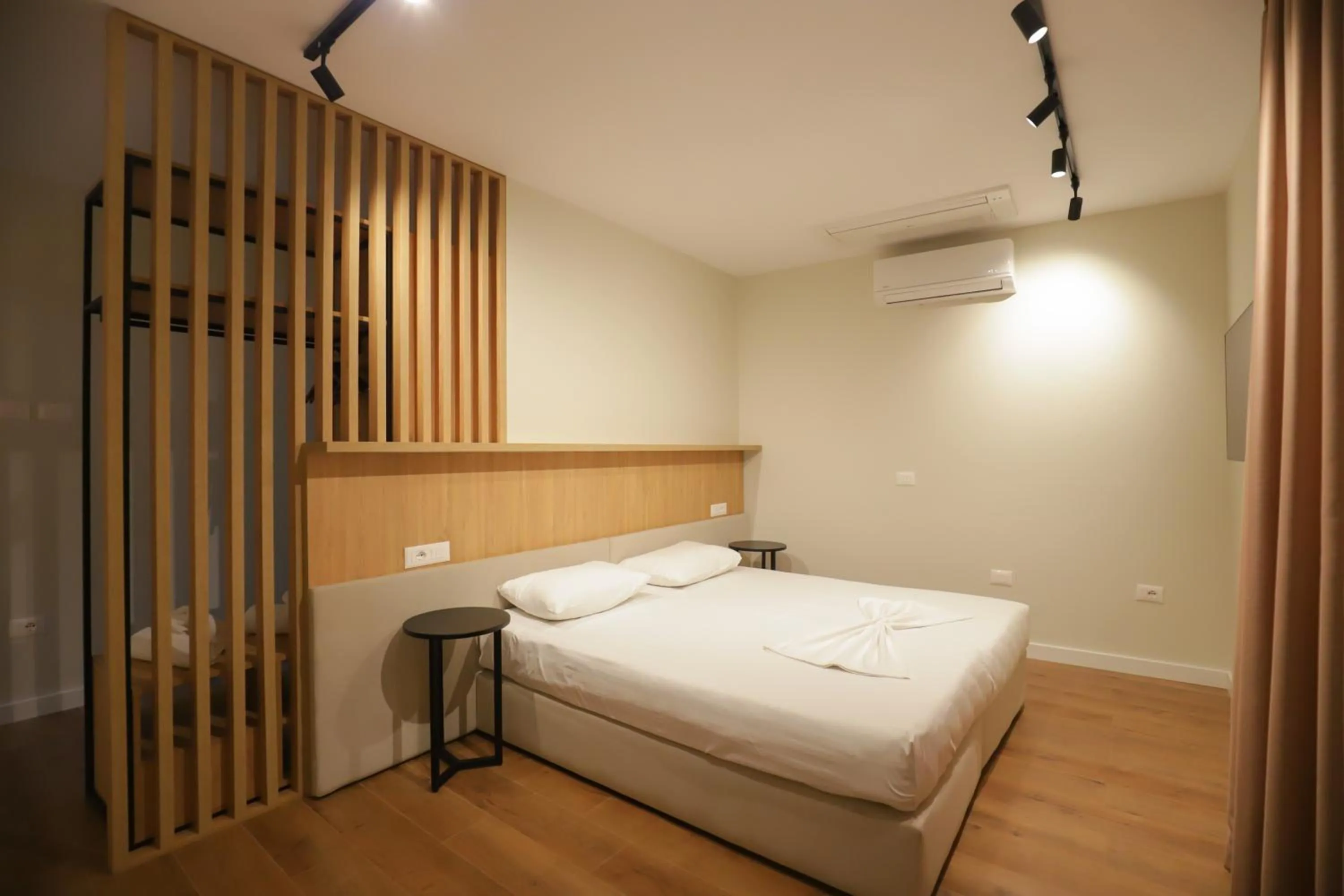 Bed in Hotel Relax City Center