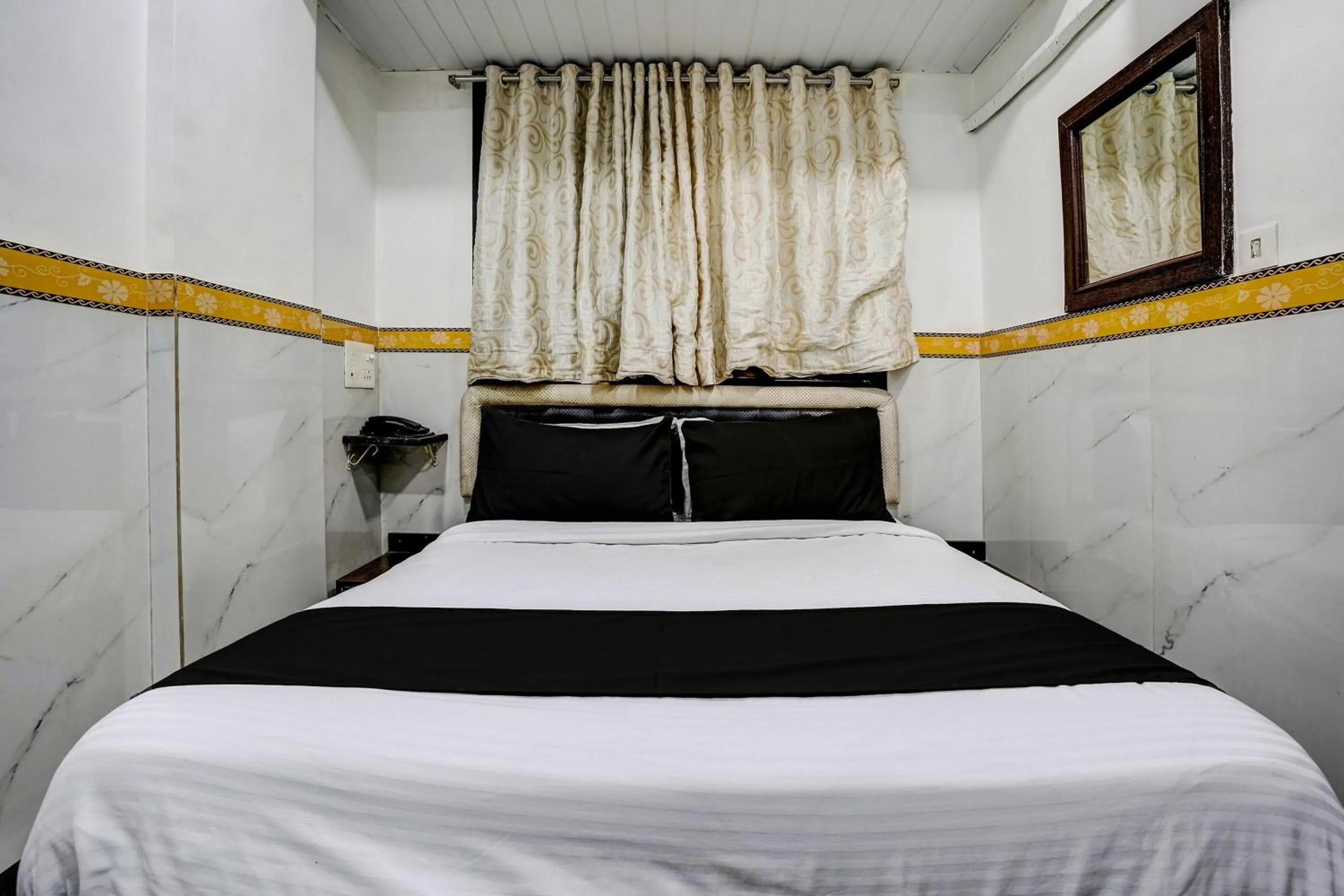 Lobby or reception, Bed in Hotel O Shree Sai Residency