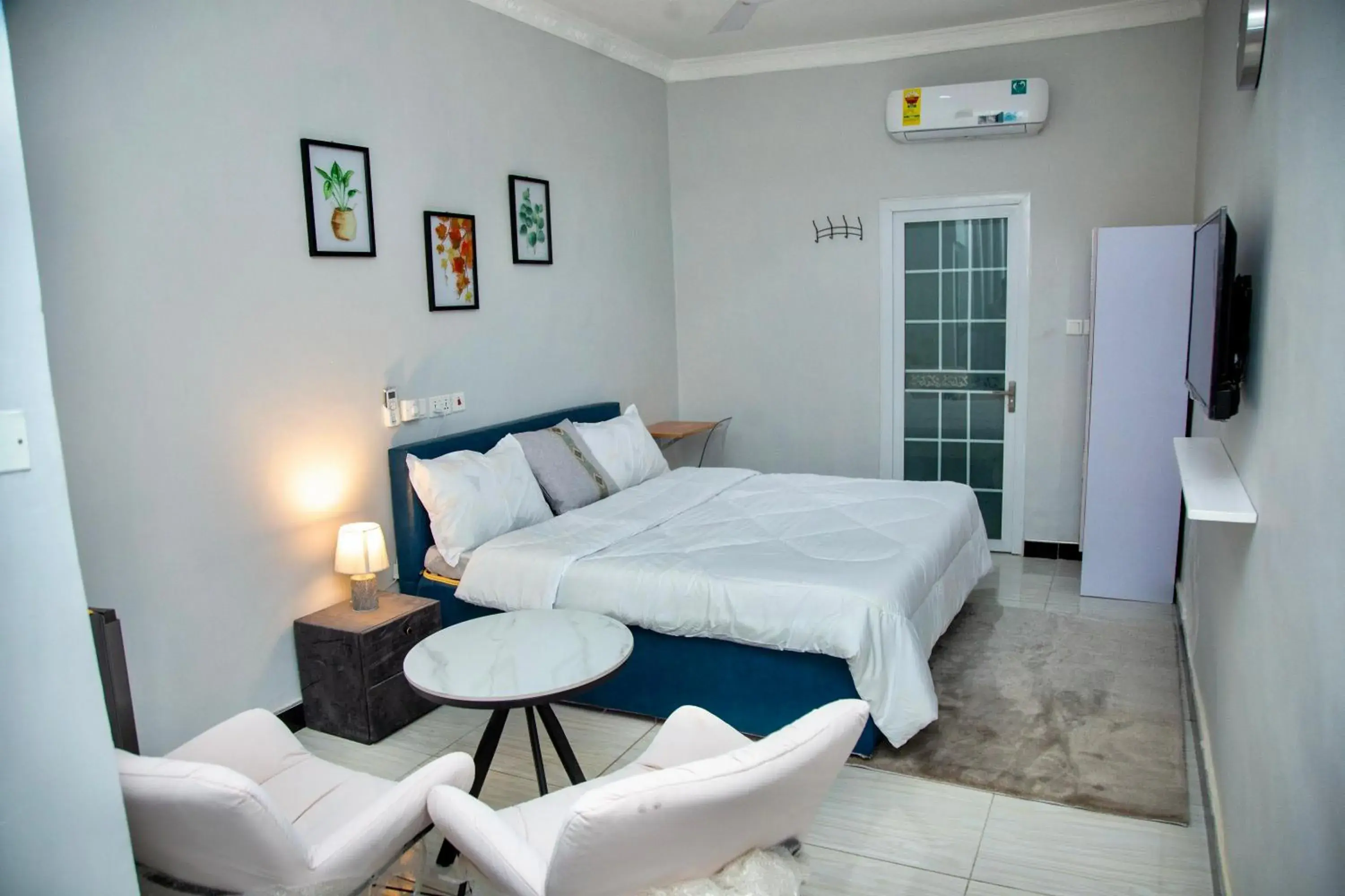 Deluxe Room in BryMac Hotel Deluxe Room in BryMac Hotel