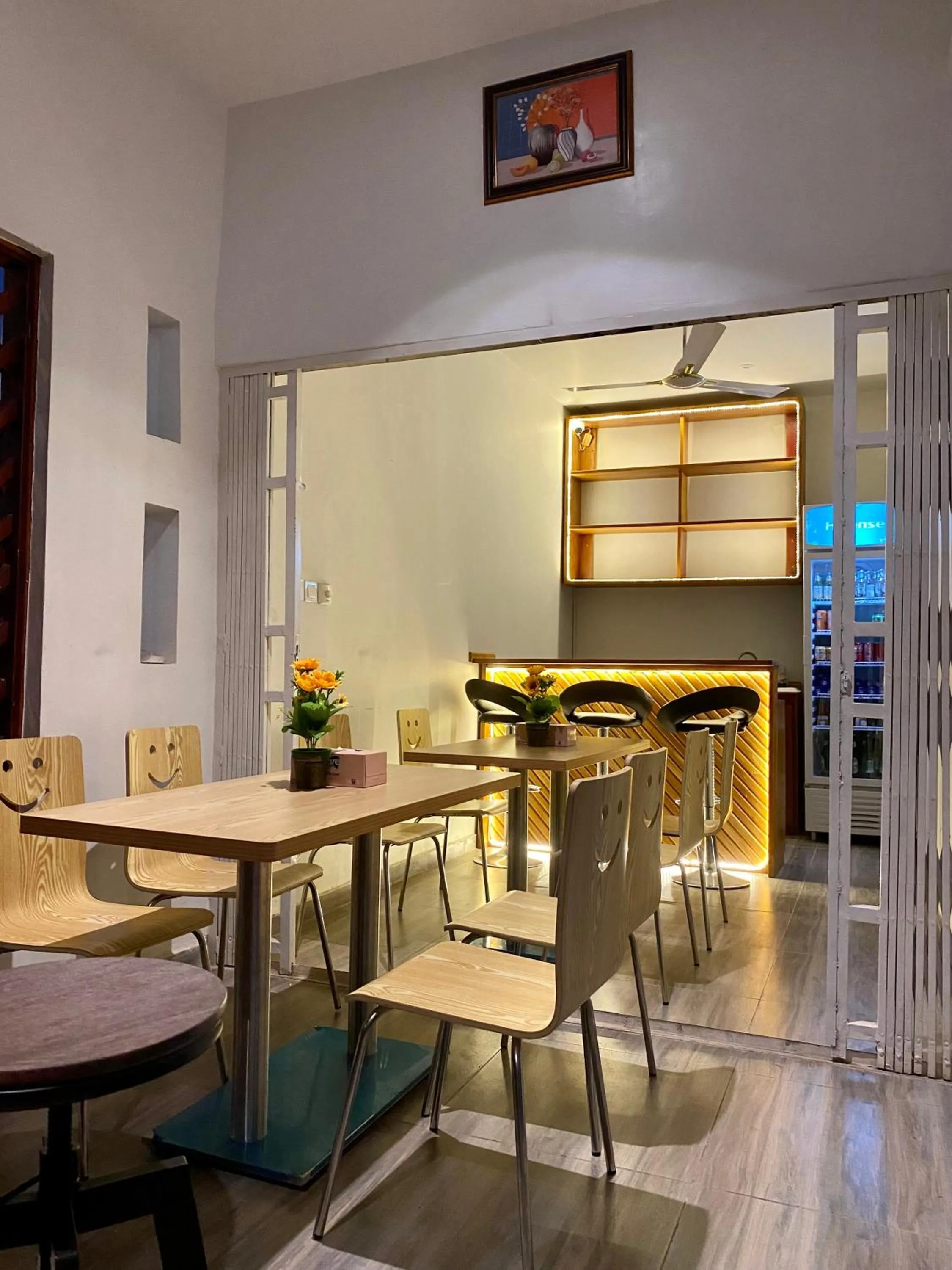 Lounge or bar in BryMac Hotel