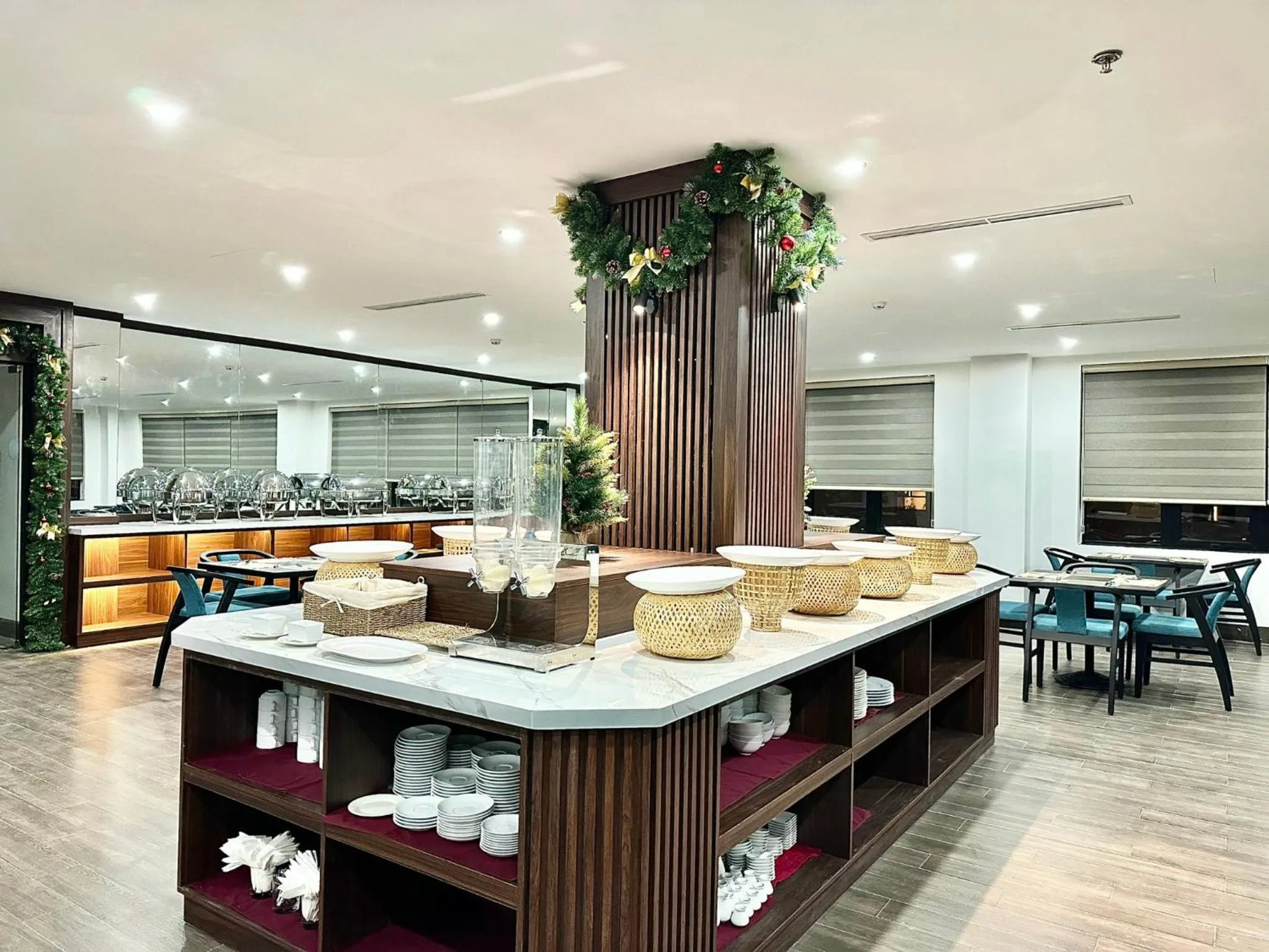 Restaurant/places to eat in ViAn Hotel And Spa Danang