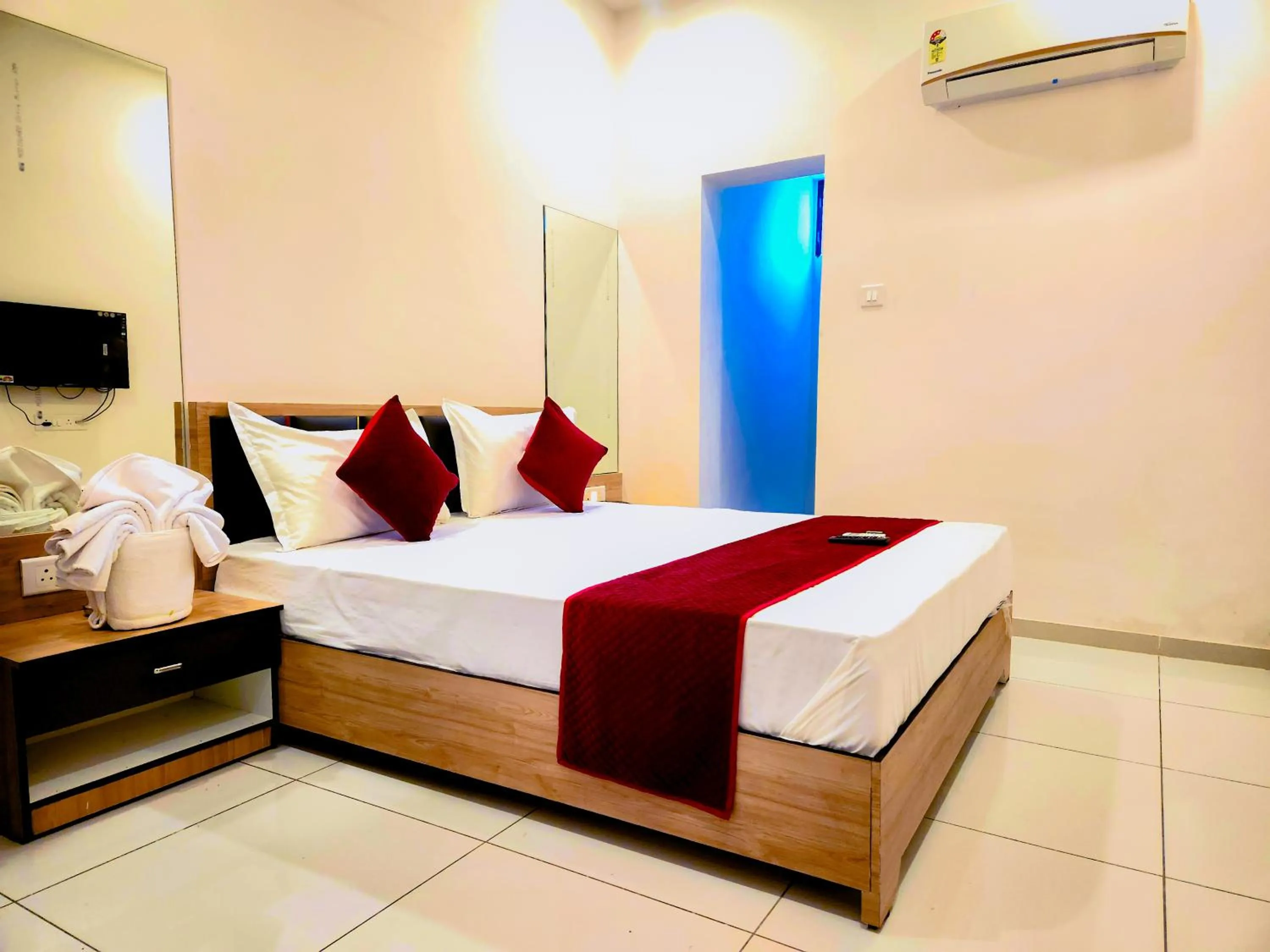 Bed in Hotel Near Me, Rajkot