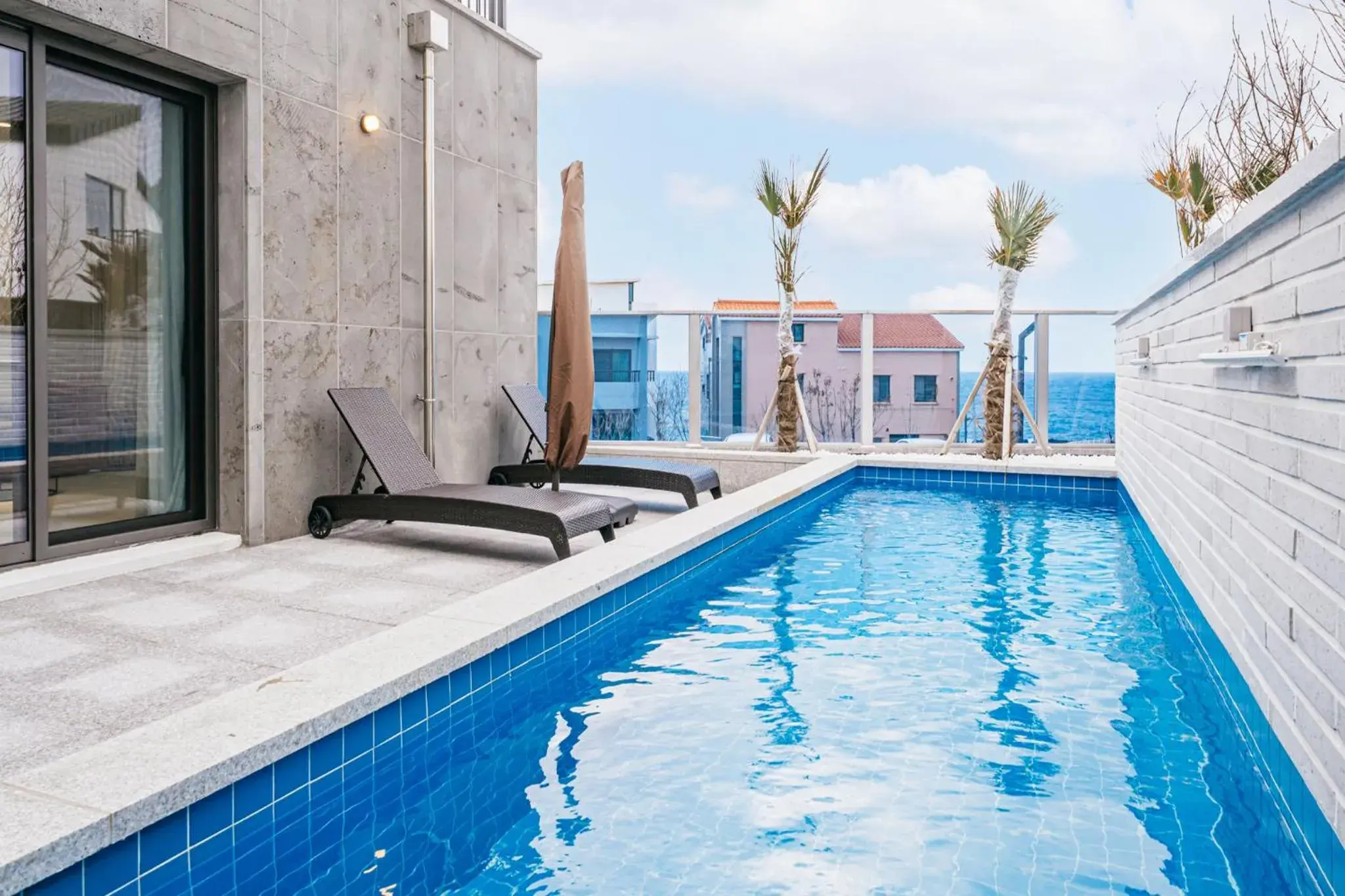 Deluxe Pool Villa with Sea View in Ddosi Aewol Pool Villa Deluxe Pool Villa with Sea View in Ddosi Aewol Pool Villa