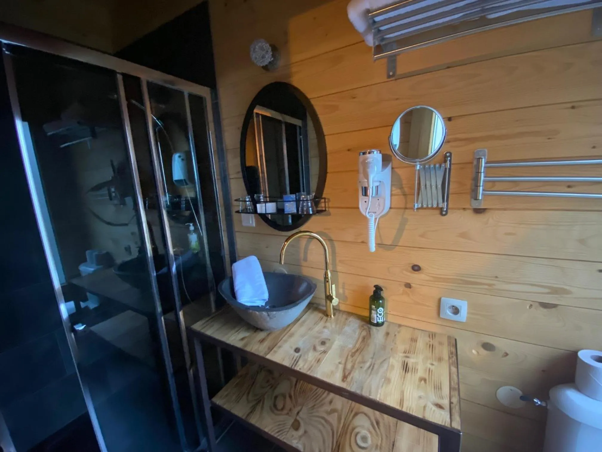 Bathroom in Les Cabanes Dans Les Bois Logis Hôtel
