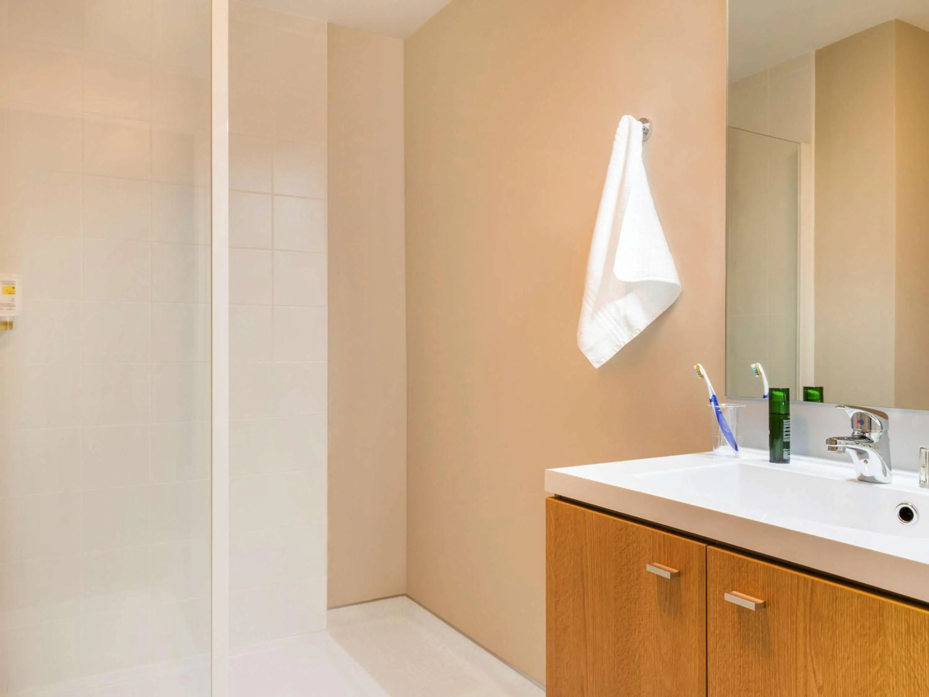 Photo of the whole room in Aparthotel Adagio Access Dijon République