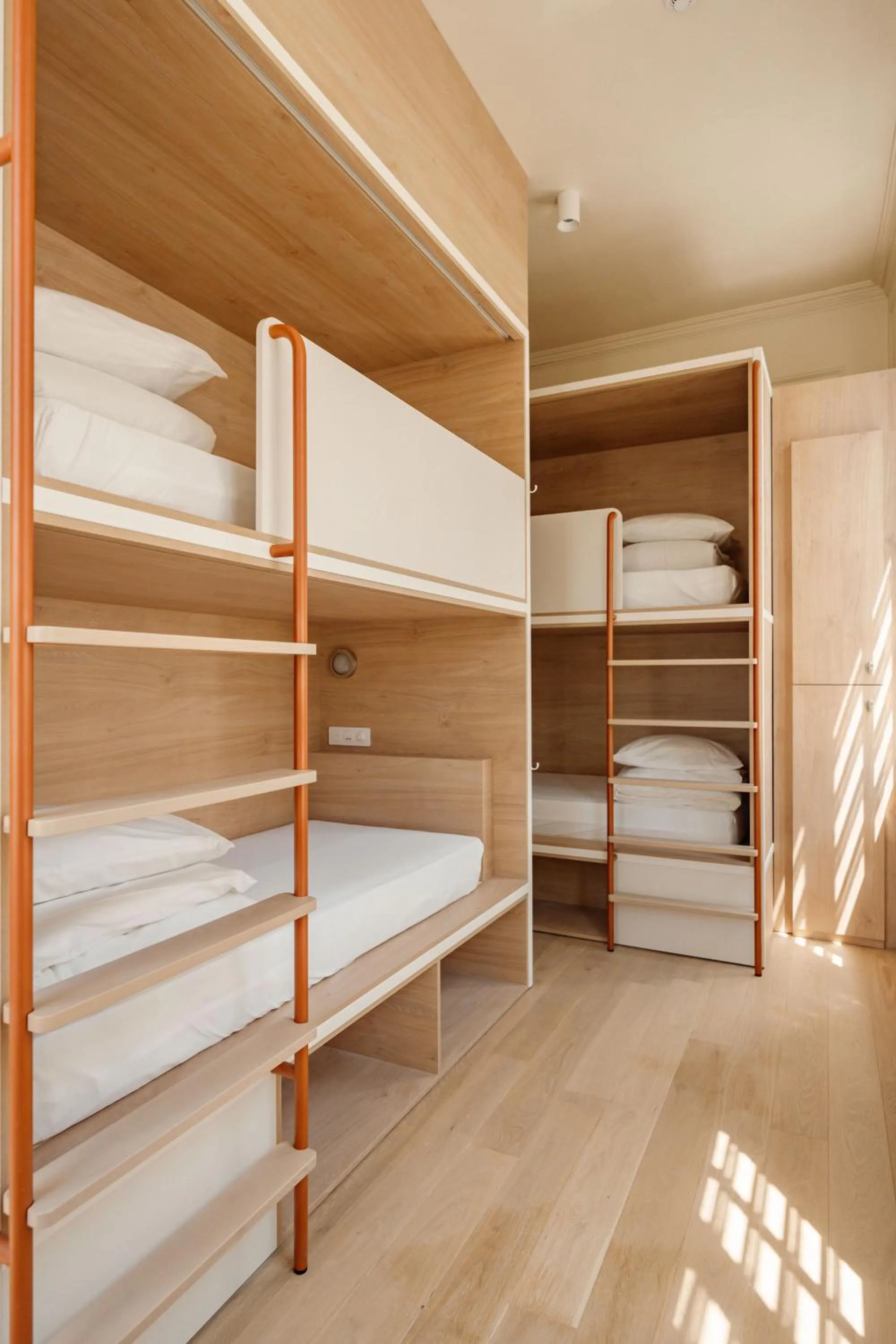 Bedroom, Bed in CENTRAL Hostel La Rochelle Centre