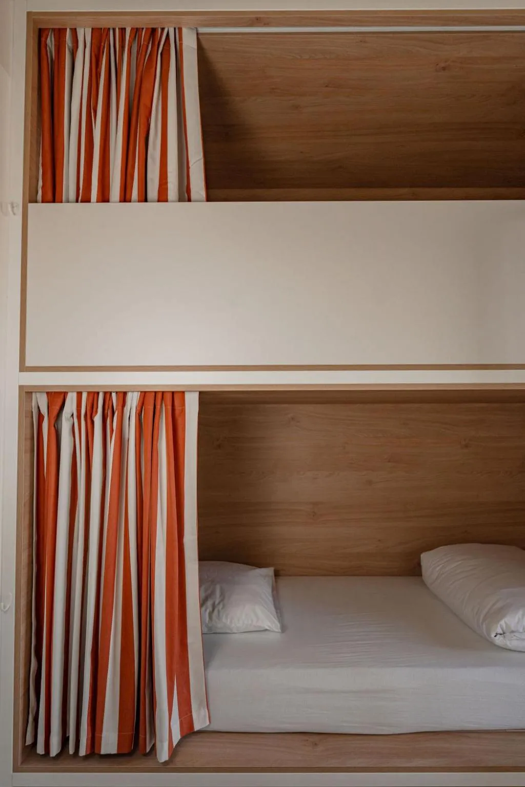 bunk bed, Bed in CENTRAL Hostel La Rochelle Centre