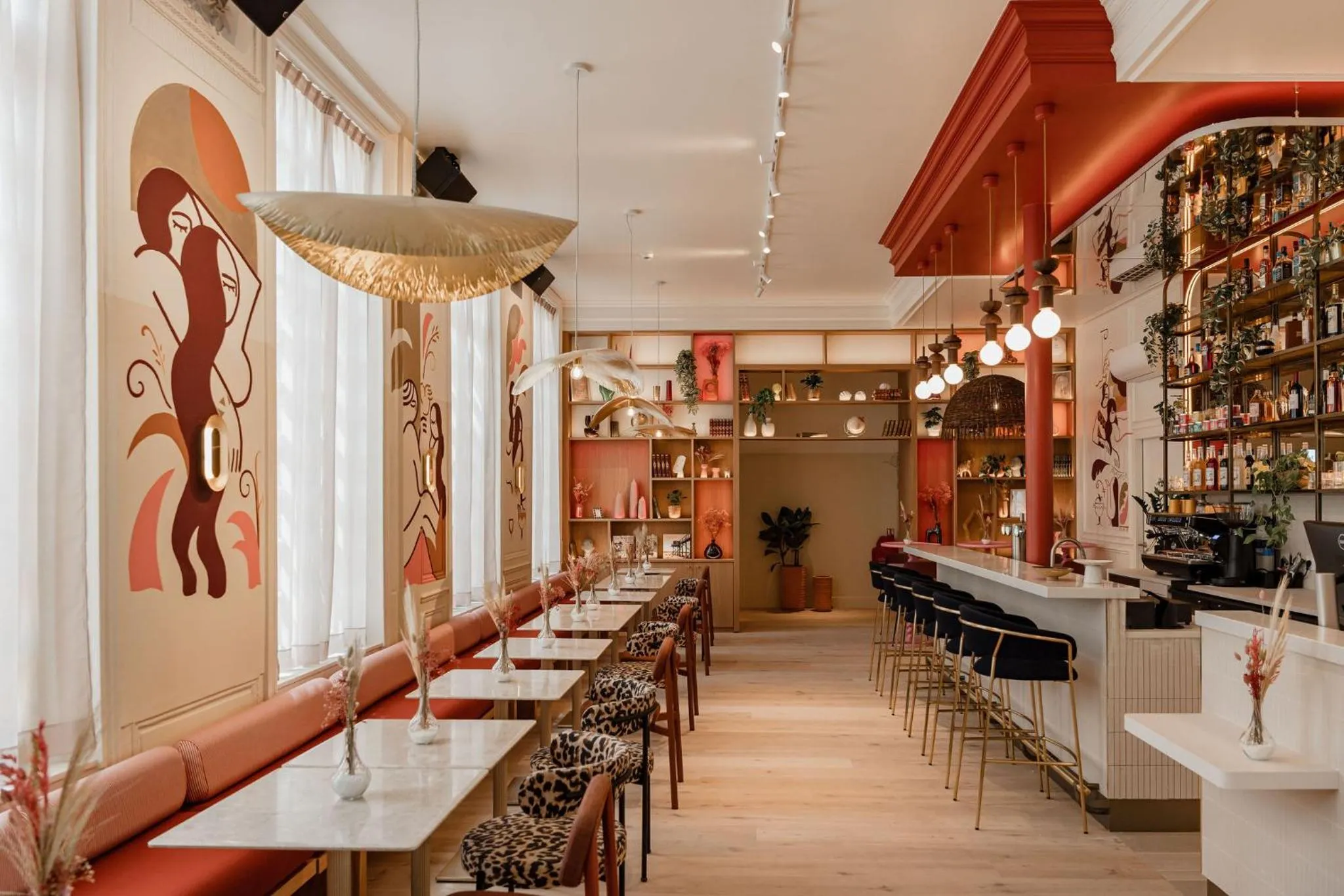 Restaurant/places to eat in CENTRAL Hostel La Rochelle Centre