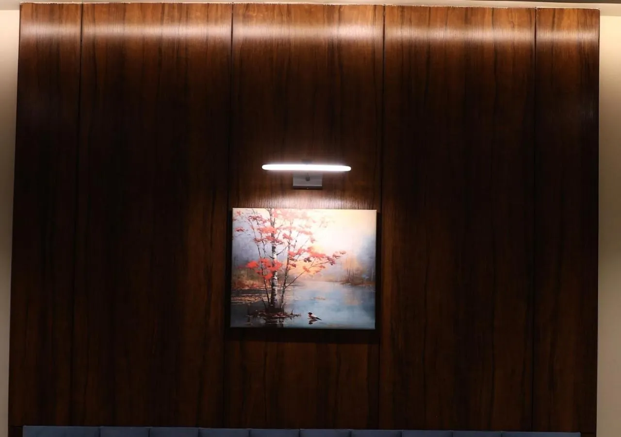 Decorative detail in All Starr Club