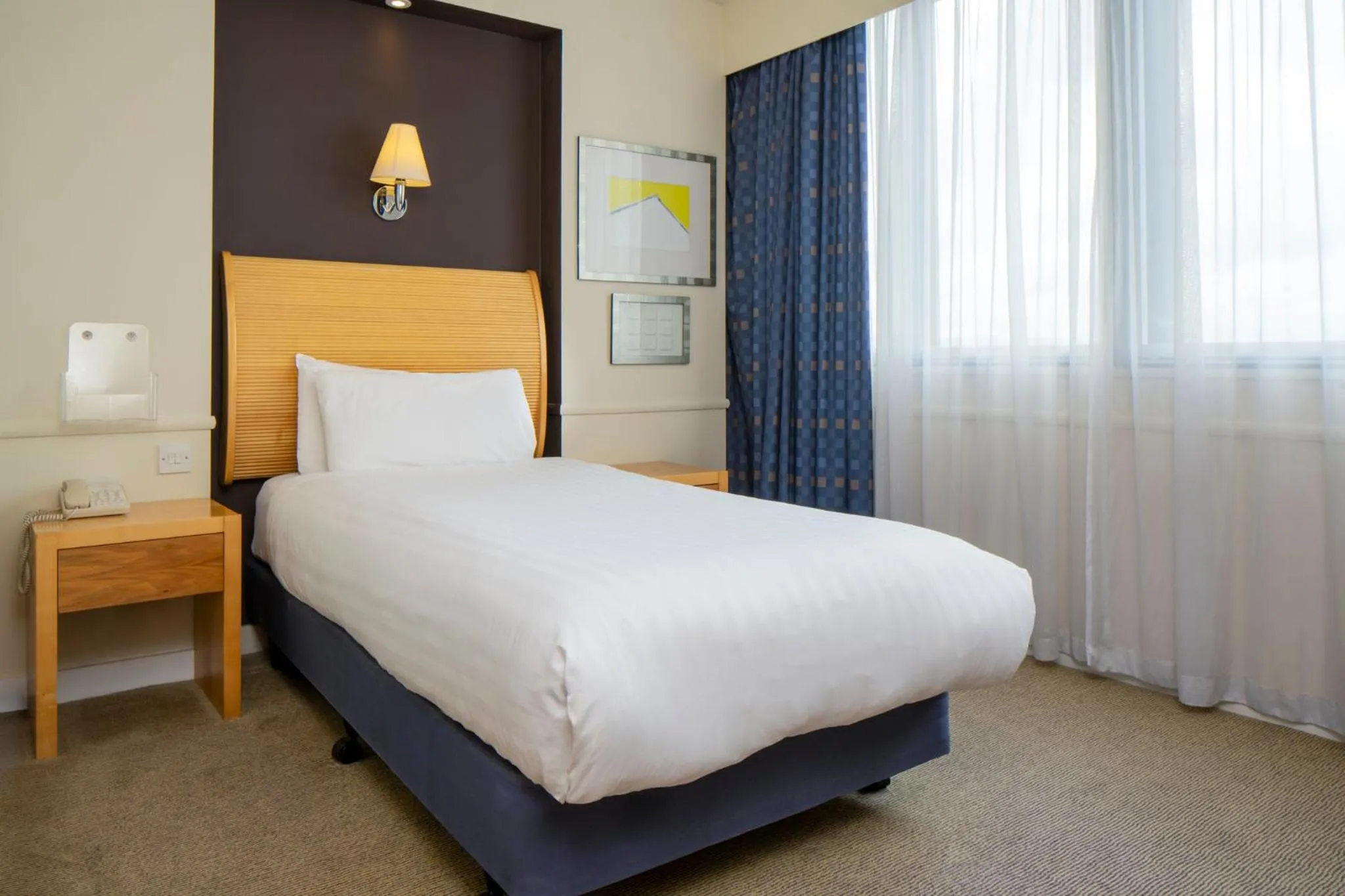 Photo of the whole room, Bed in Holiday Inn - Glasgow Airport by IHG