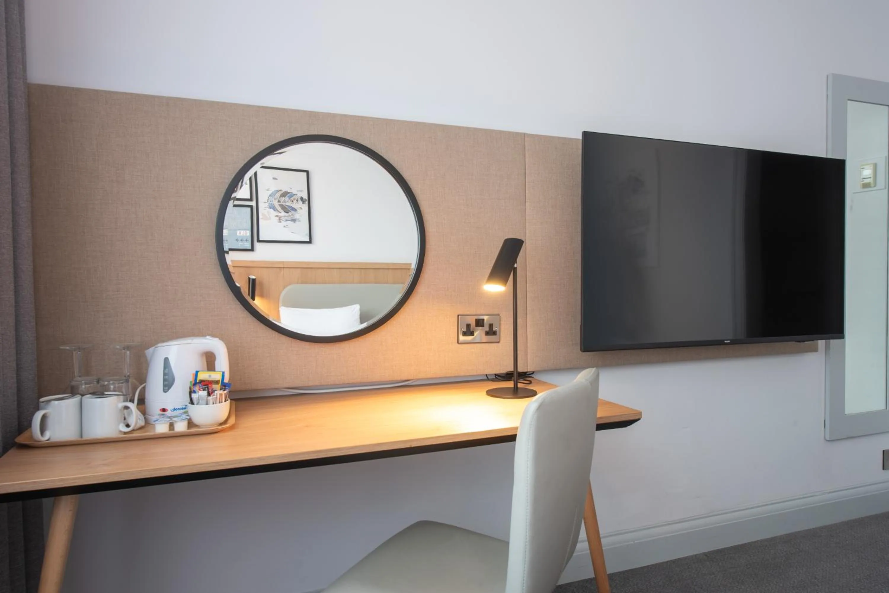 Bedroom in Holiday Inn - Glasgow Airport by IHG