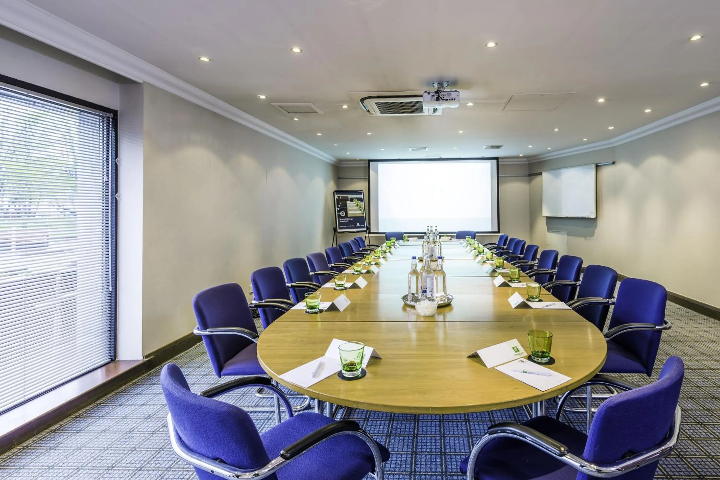 Meeting/conference room in Holiday Inn - Glasgow Airport by IHG