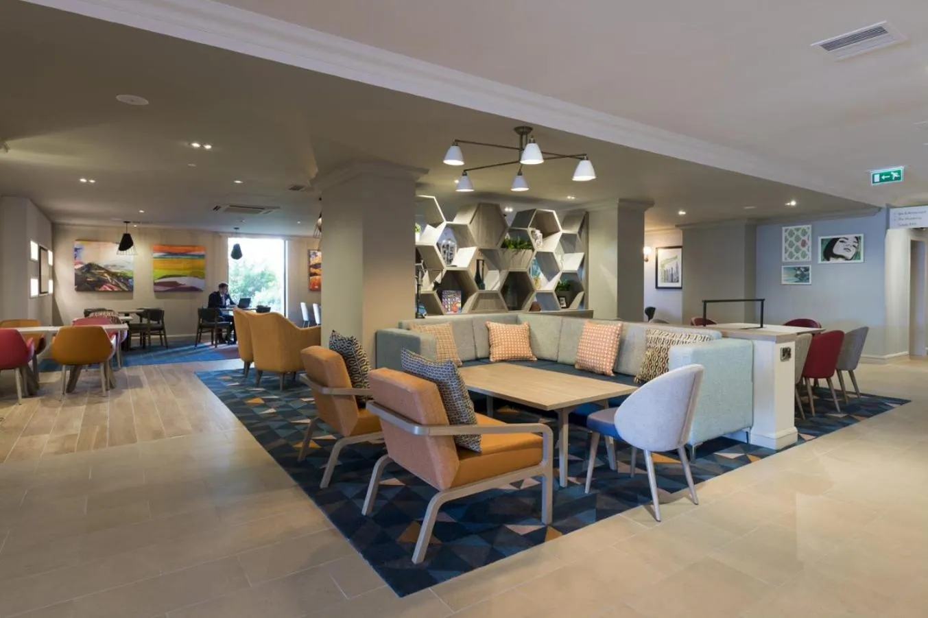 Lounge or bar in Holiday Inn - Glasgow Airport by IHG