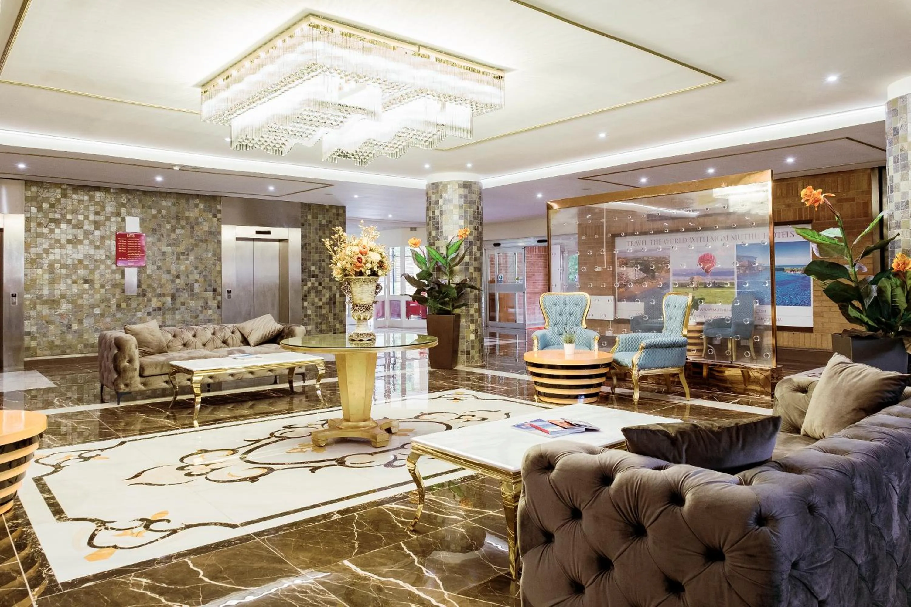 Seating area in Muthu Glasgow River Hotel