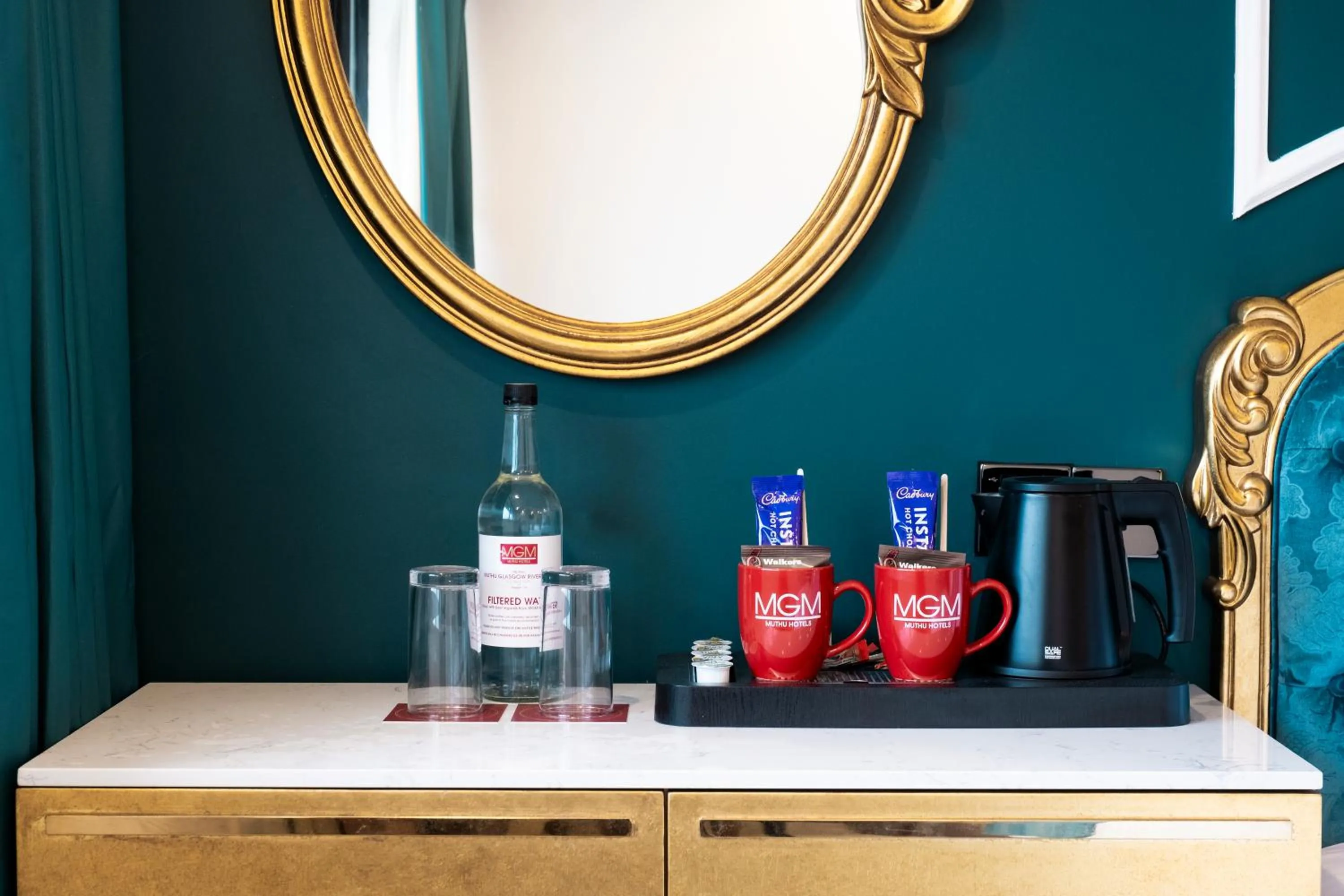 Coffee/tea facilities in Muthu Glasgow River Hotel