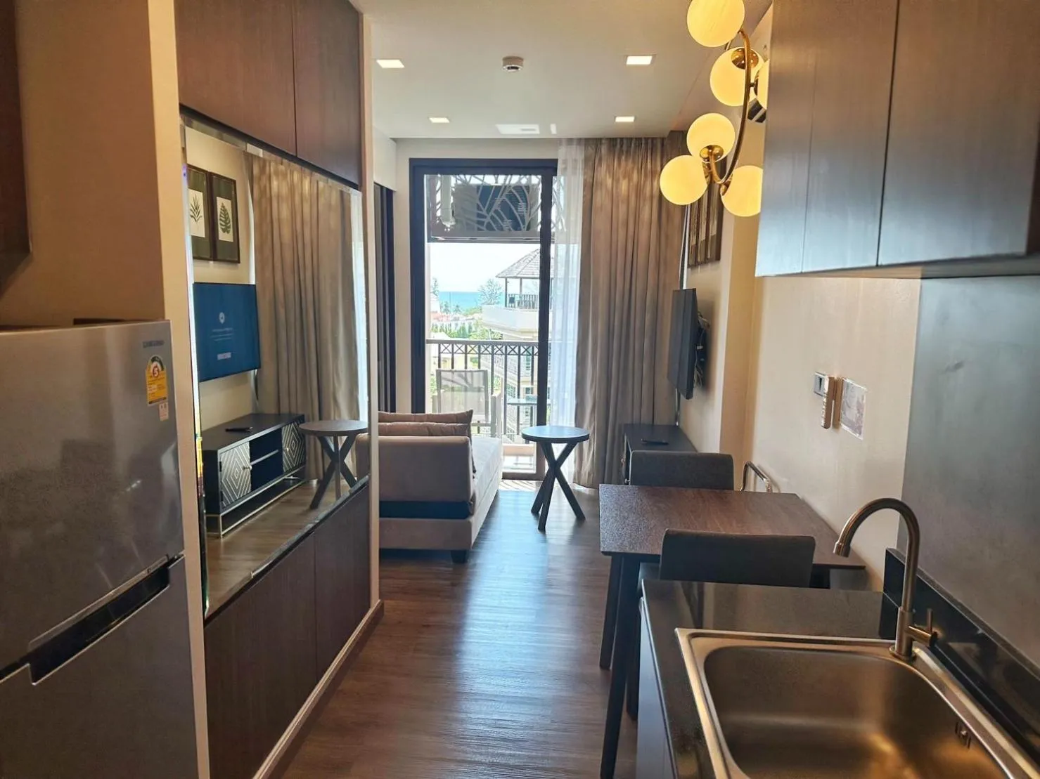 Kitchen or kitchenette in The Proud Karon Beach Phuket Trademark Collection By Wyndham