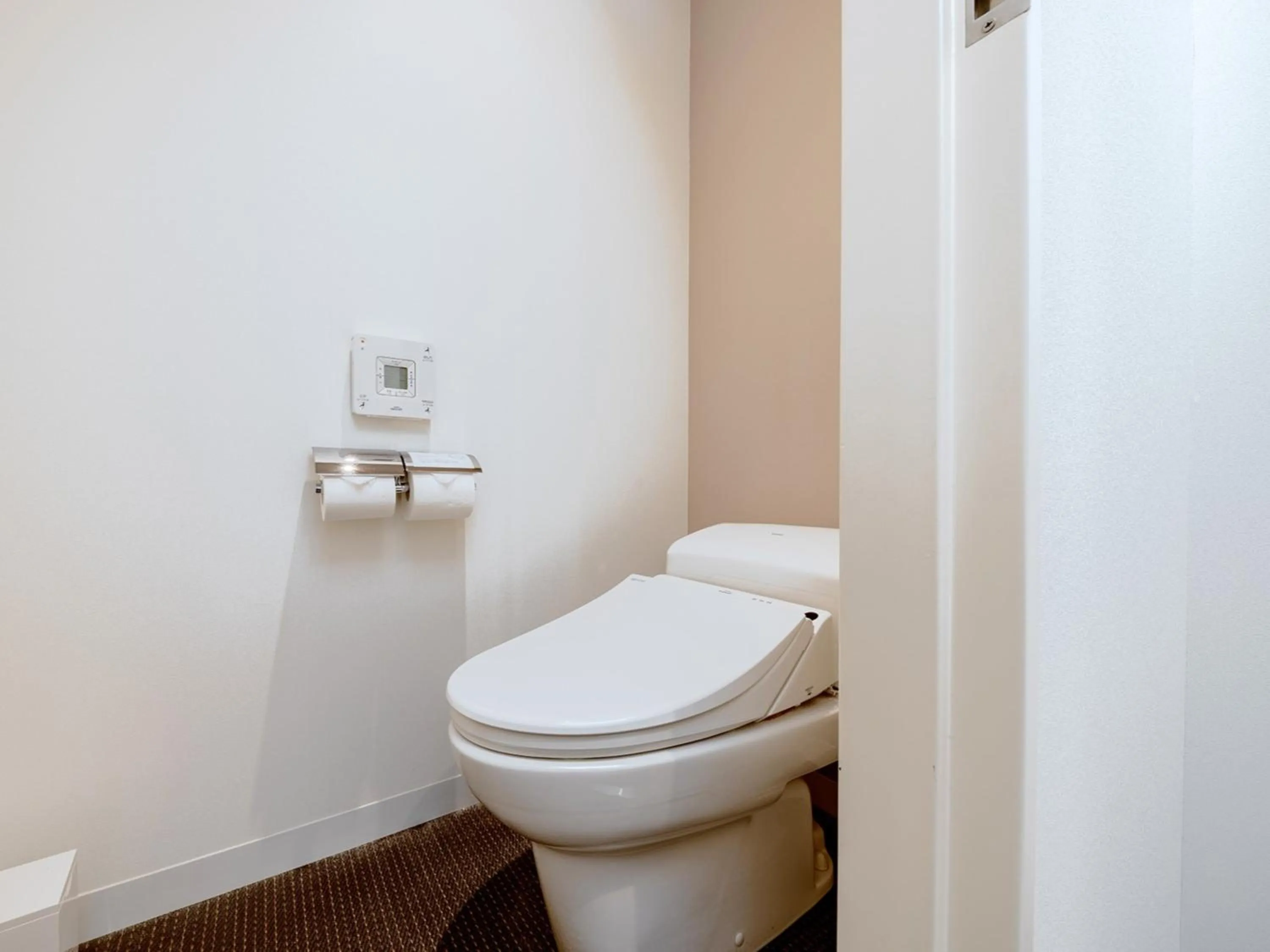 Bathroom in The OneFive Sendai