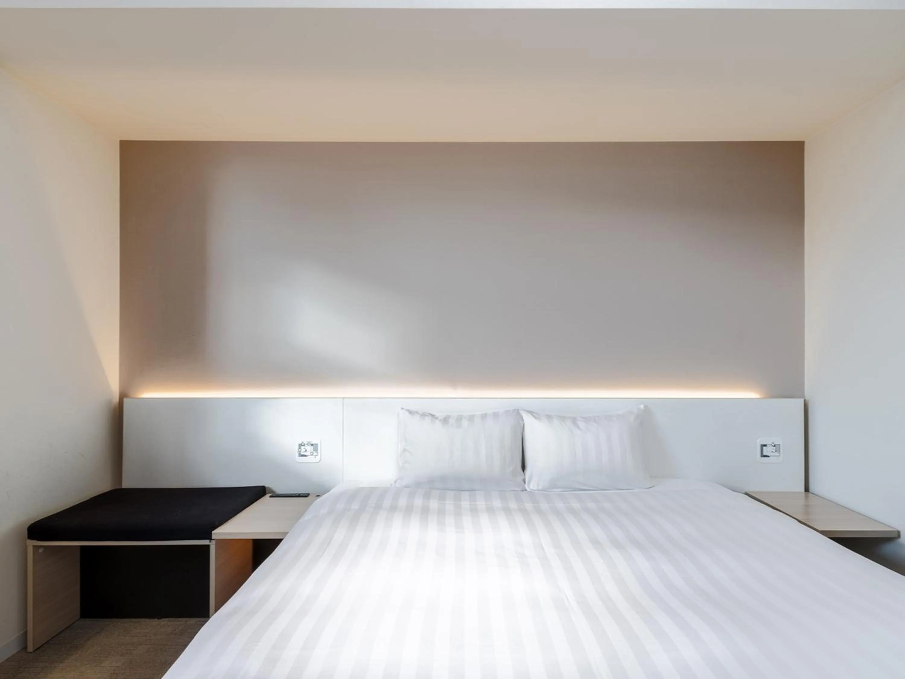 Bed in The OneFive Sendai