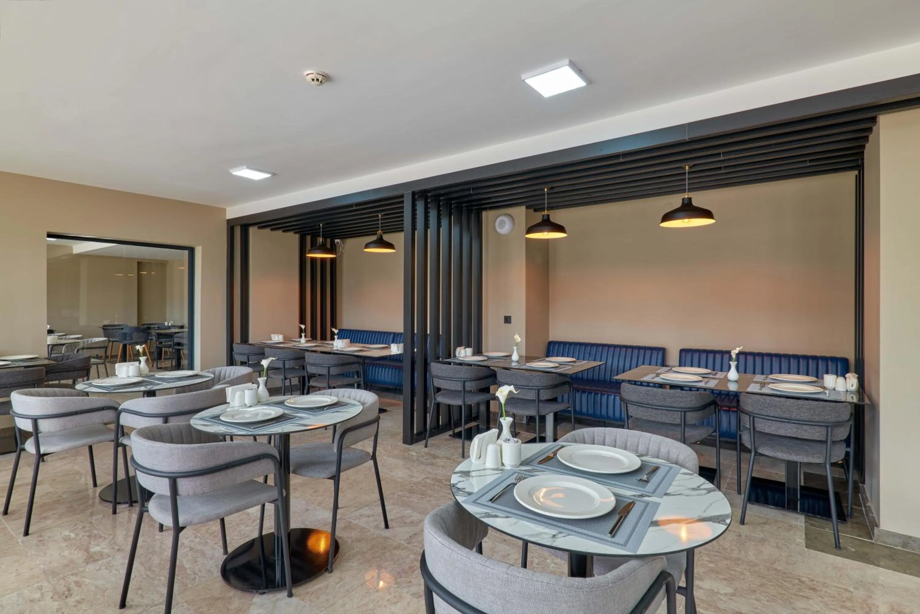 Restaurant/places to eat in Rest by Dedeman Karabük