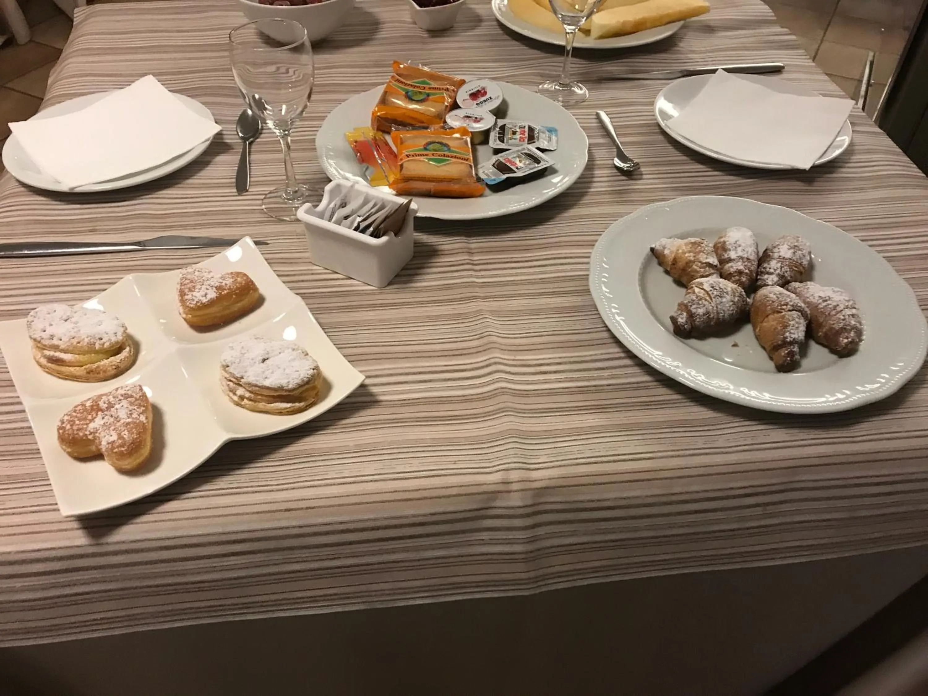 Italian breakfast in Villa D'Anzi B&B