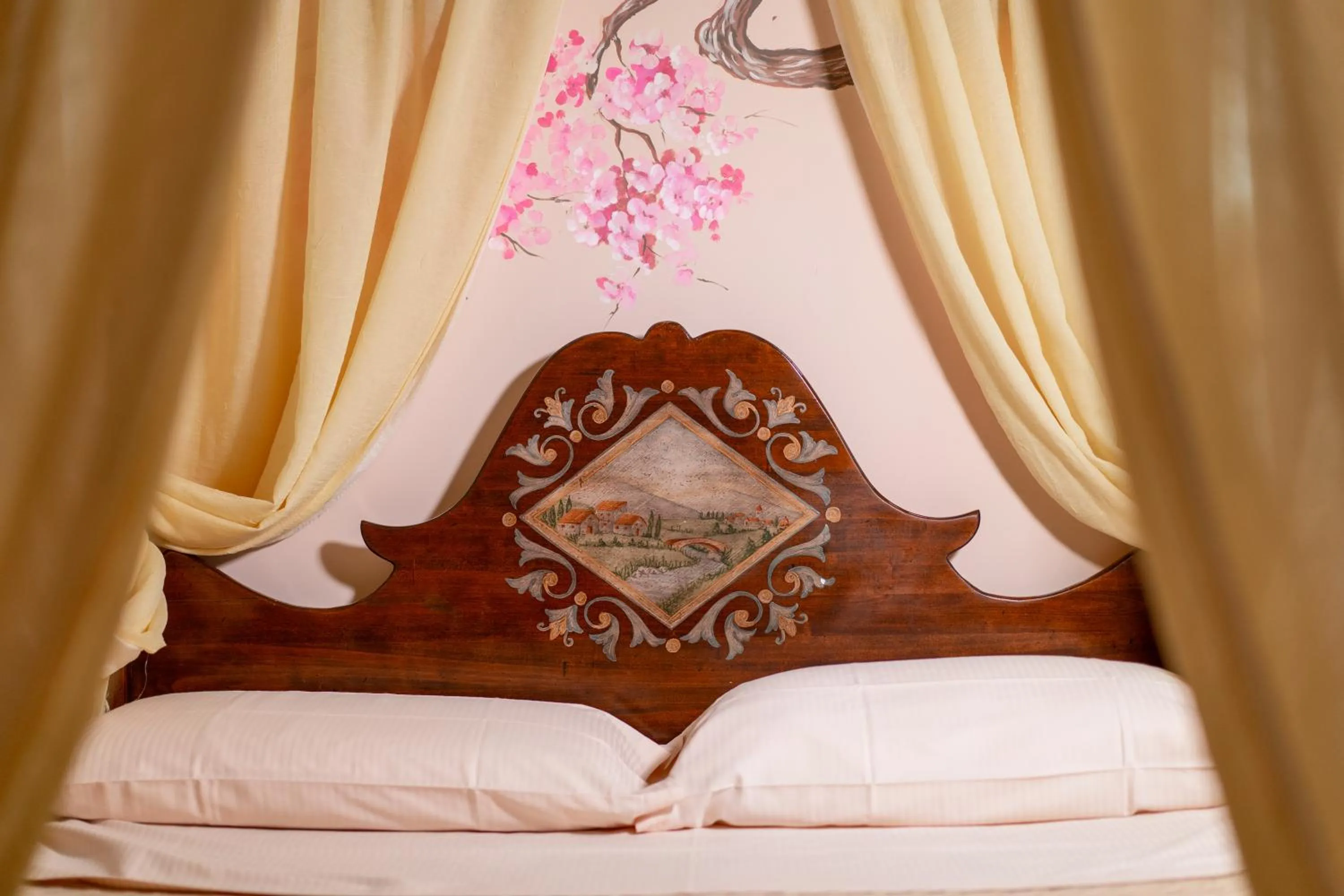 Bed in Villa D'Anzi B&B