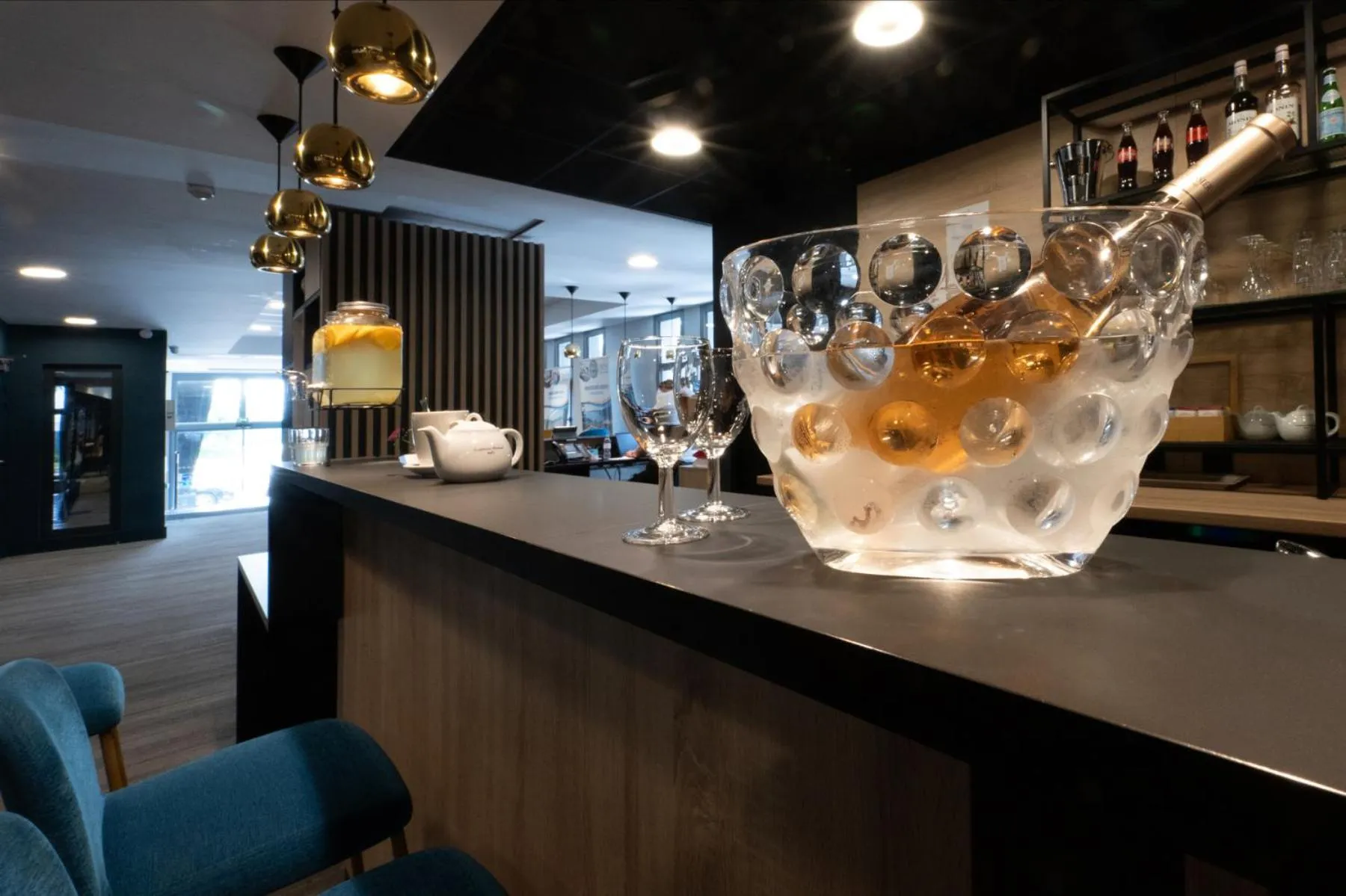 Lounge or bar in Nemea Appart Hotel Nice Arenas Aéroport