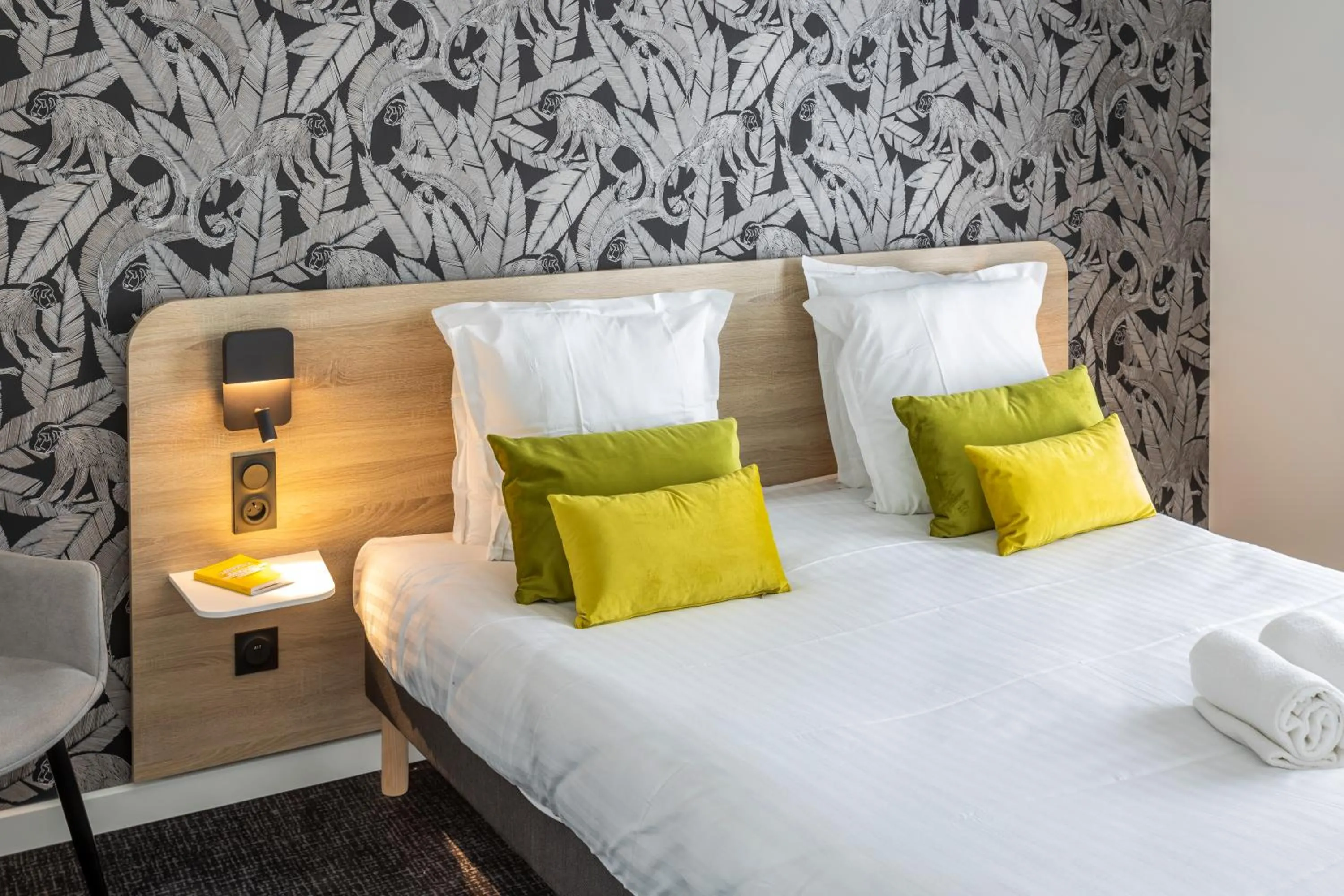 Bedroom, Bed in Nemea Appart Hotel Nice Arenas Aéroport