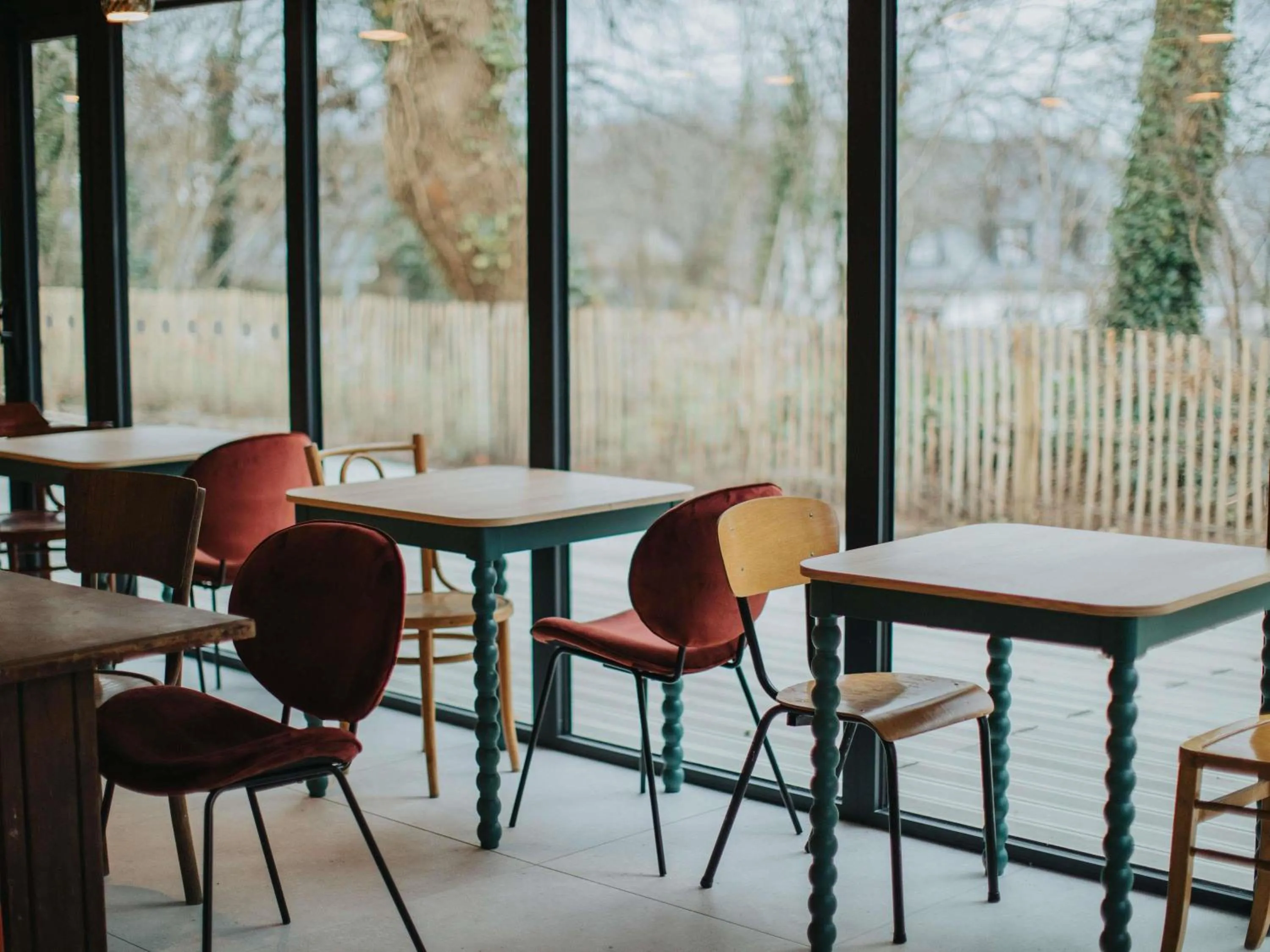 Restaurant/places to eat in Greet Hotel Brest Aéroport