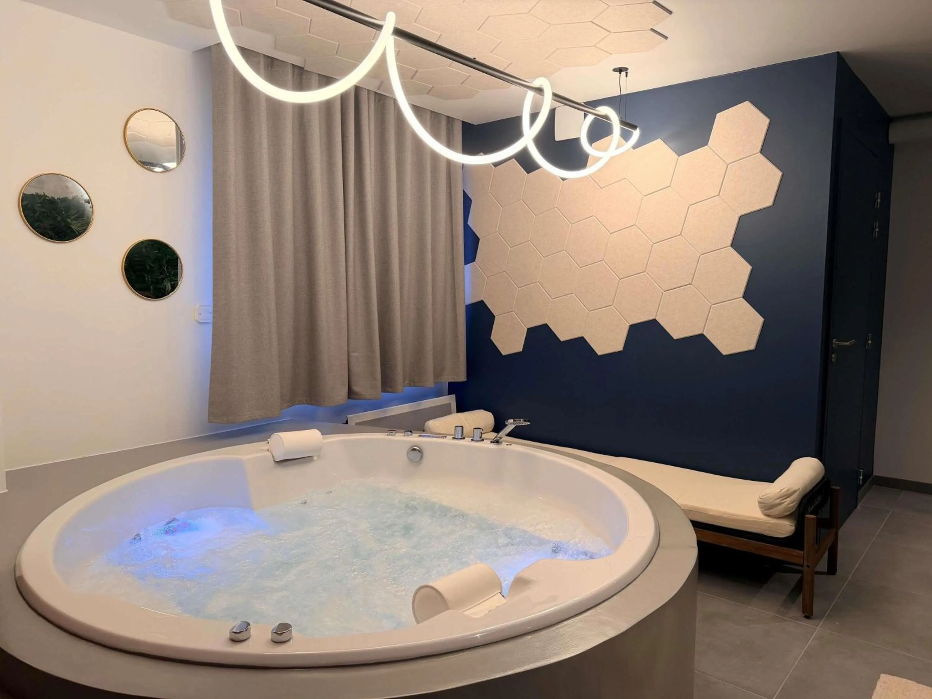 Property building in Greet Hotel Brest Aéroport