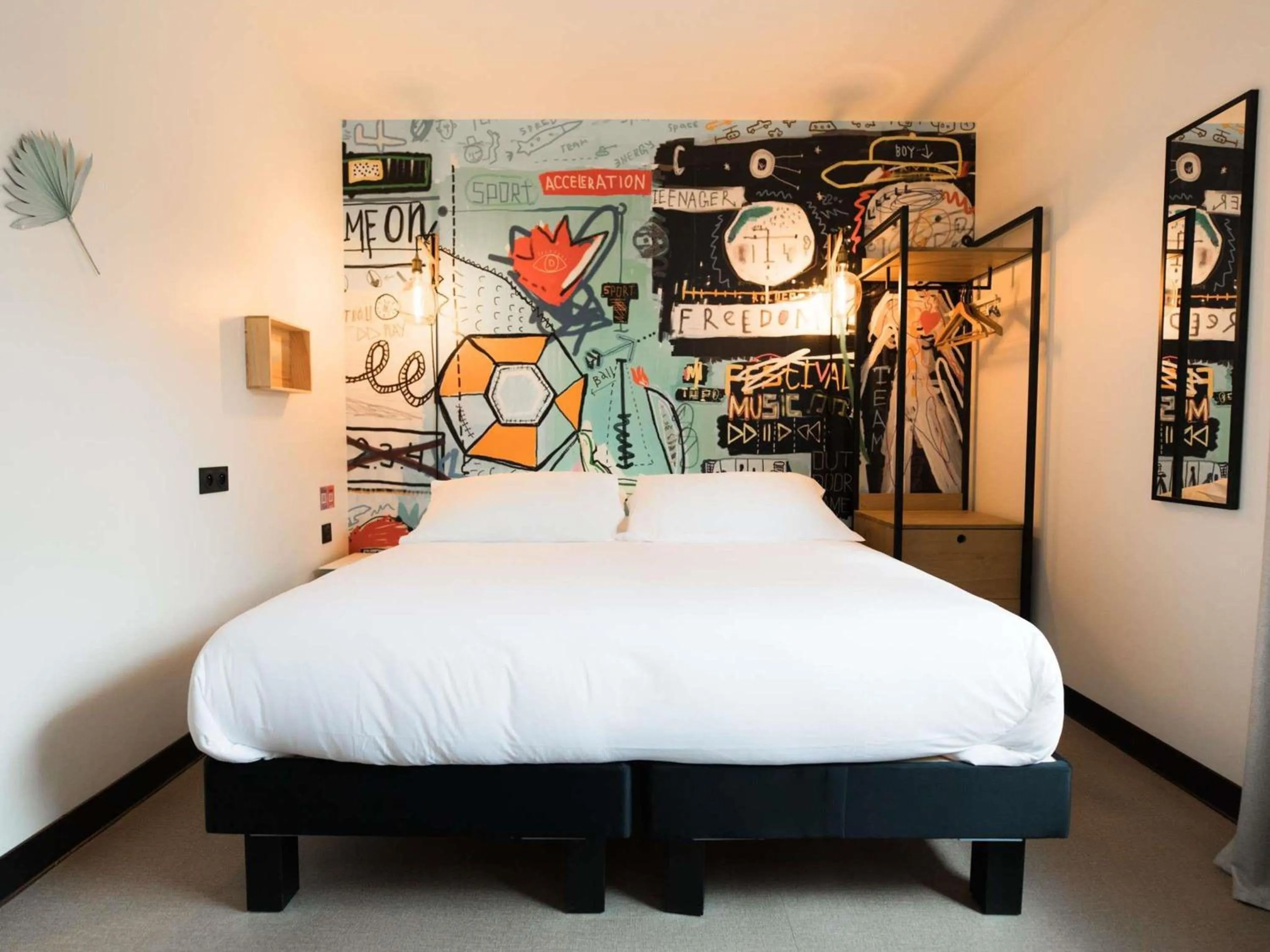 Bedroom, Bed in Greet Hotel Brest Aéroport