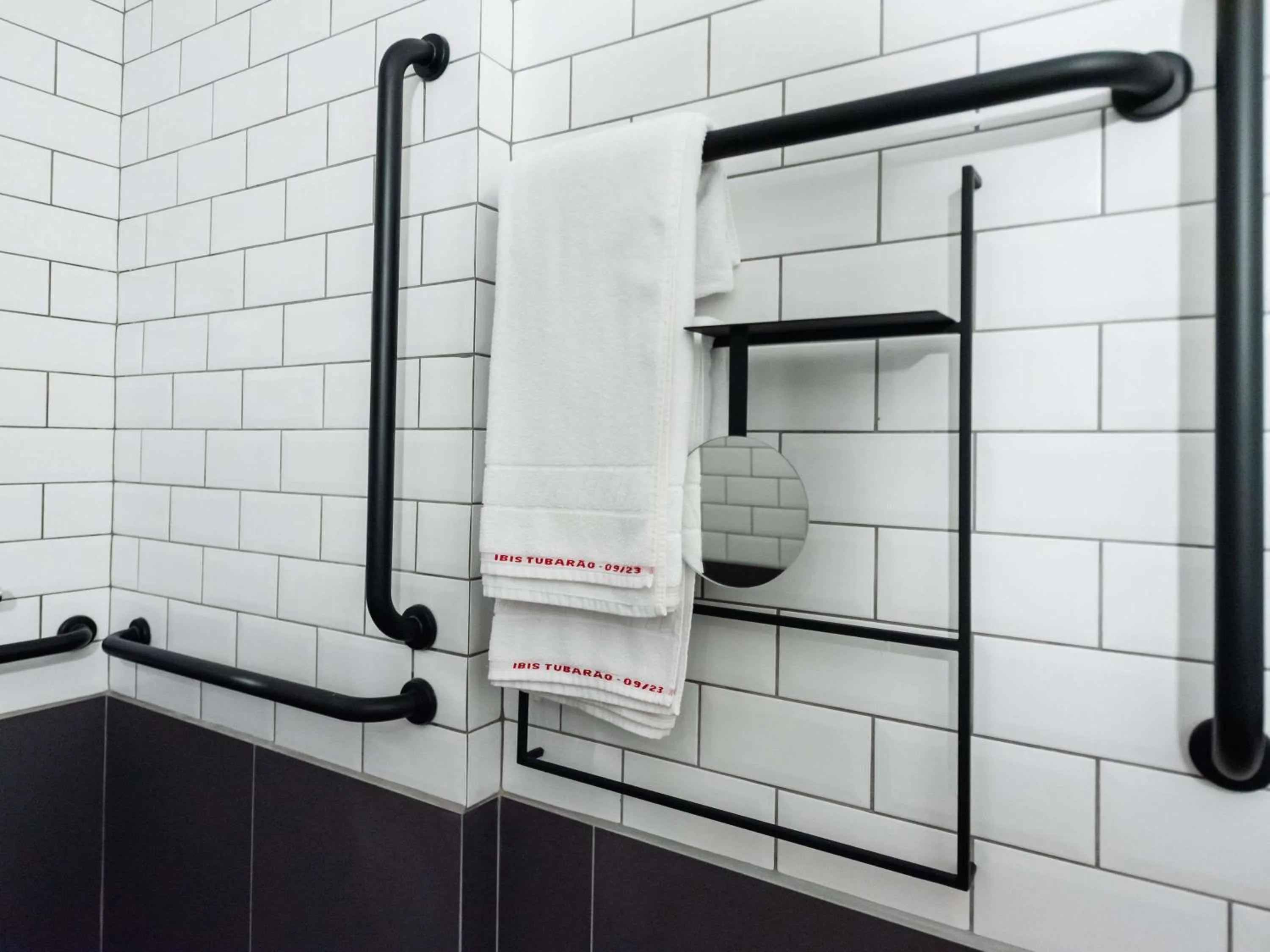 Bedroom in ibis Tubarão