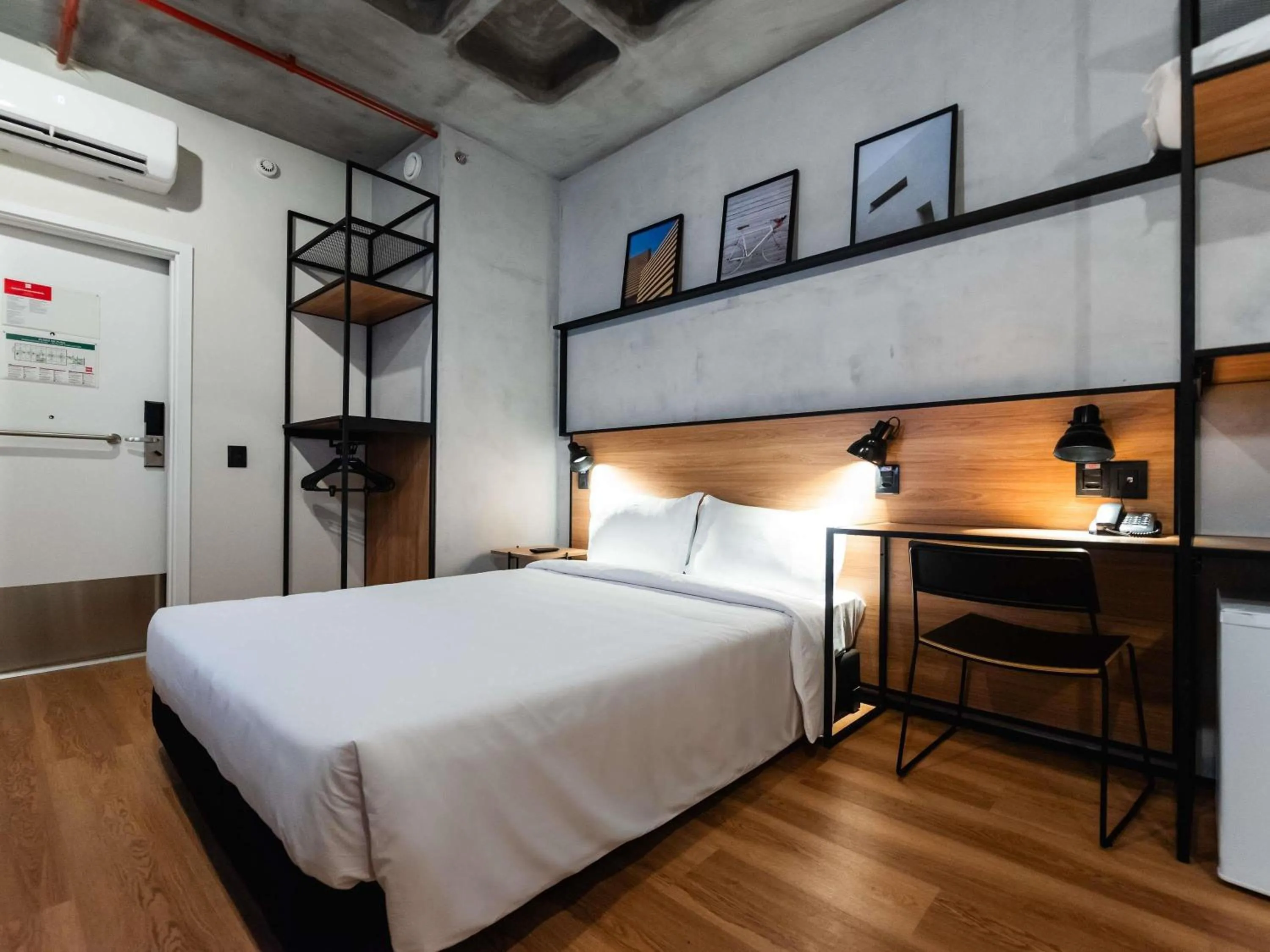 Bedroom, Bed in ibis Tubarão