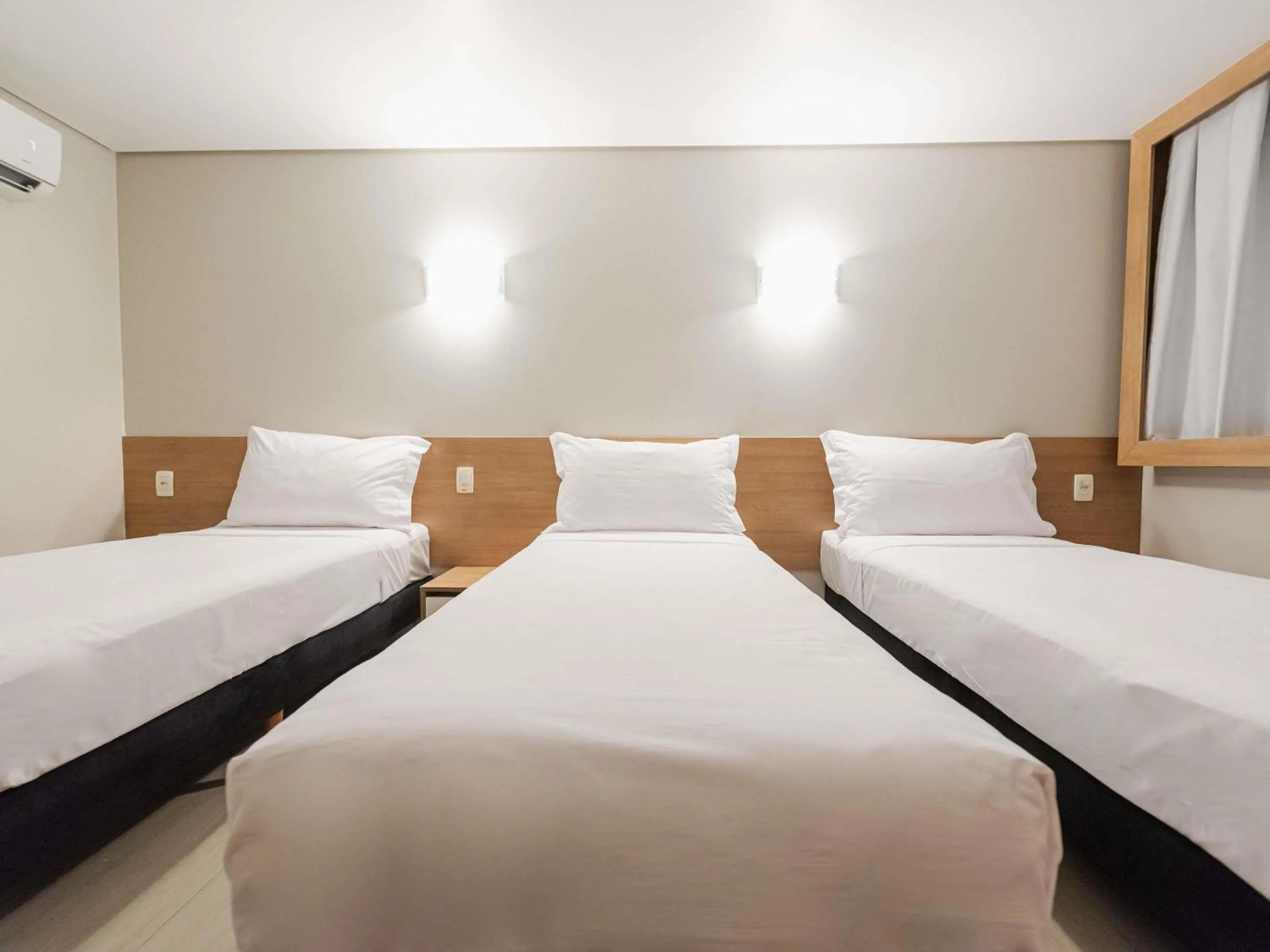 Bedroom, Bed in ibis Styles Goiânia Shopping Estação