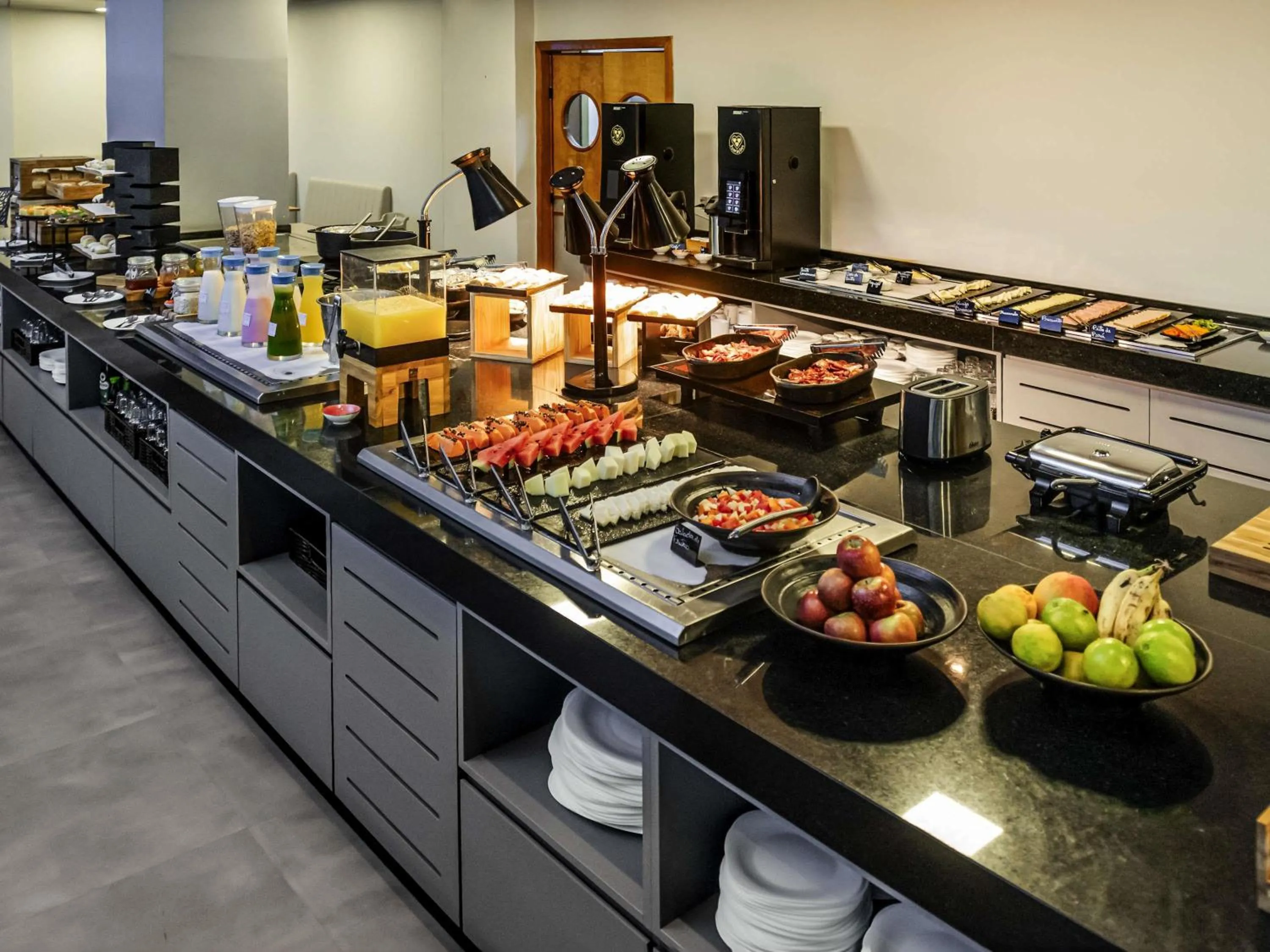 Restaurant/places to eat in ibis Styles Goiânia Shopping Estação